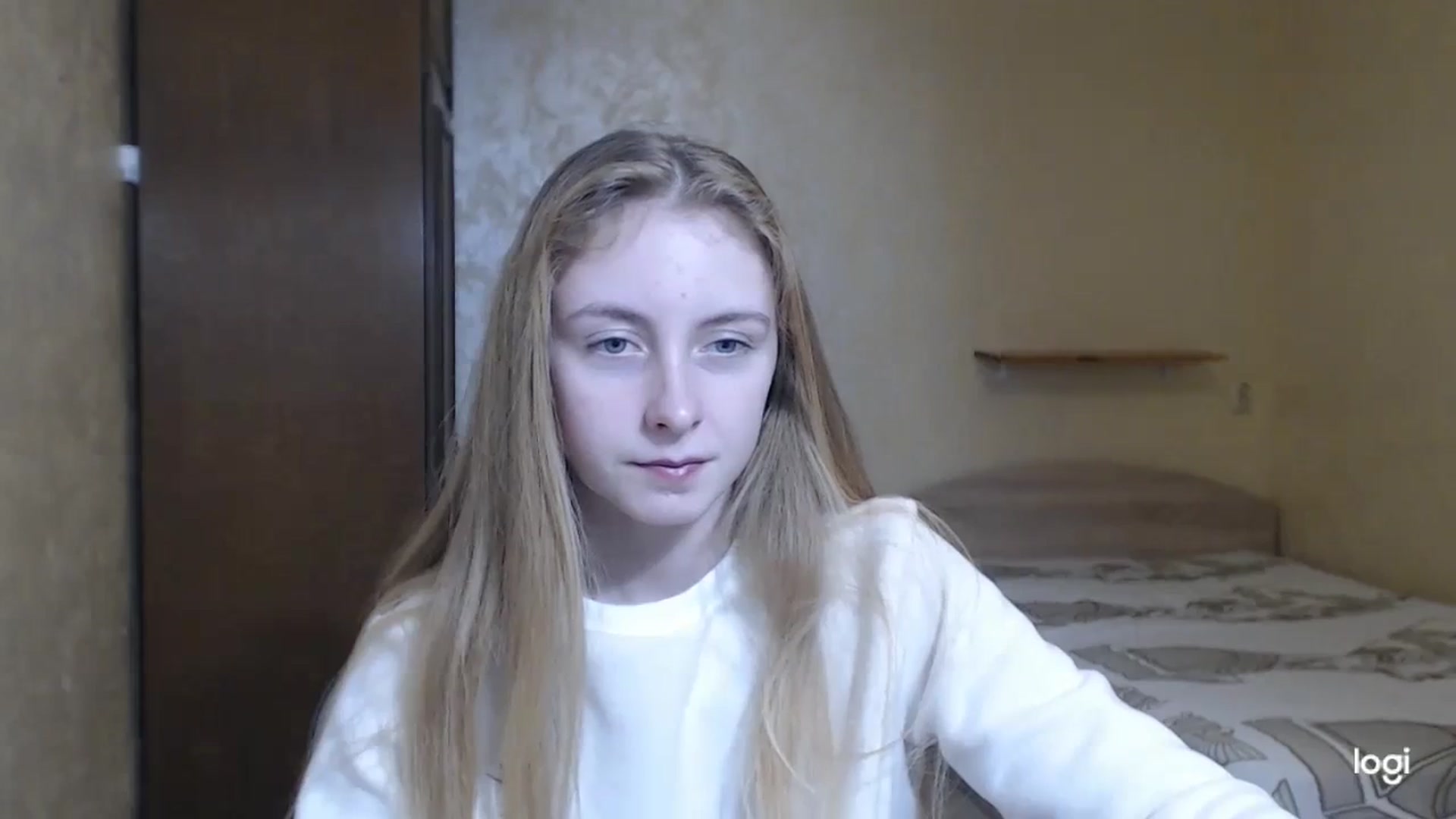 Gallery image thumbnail from LilCutie's myfreecams stream on, 12/20/2023, 15:20 image 8 of 20