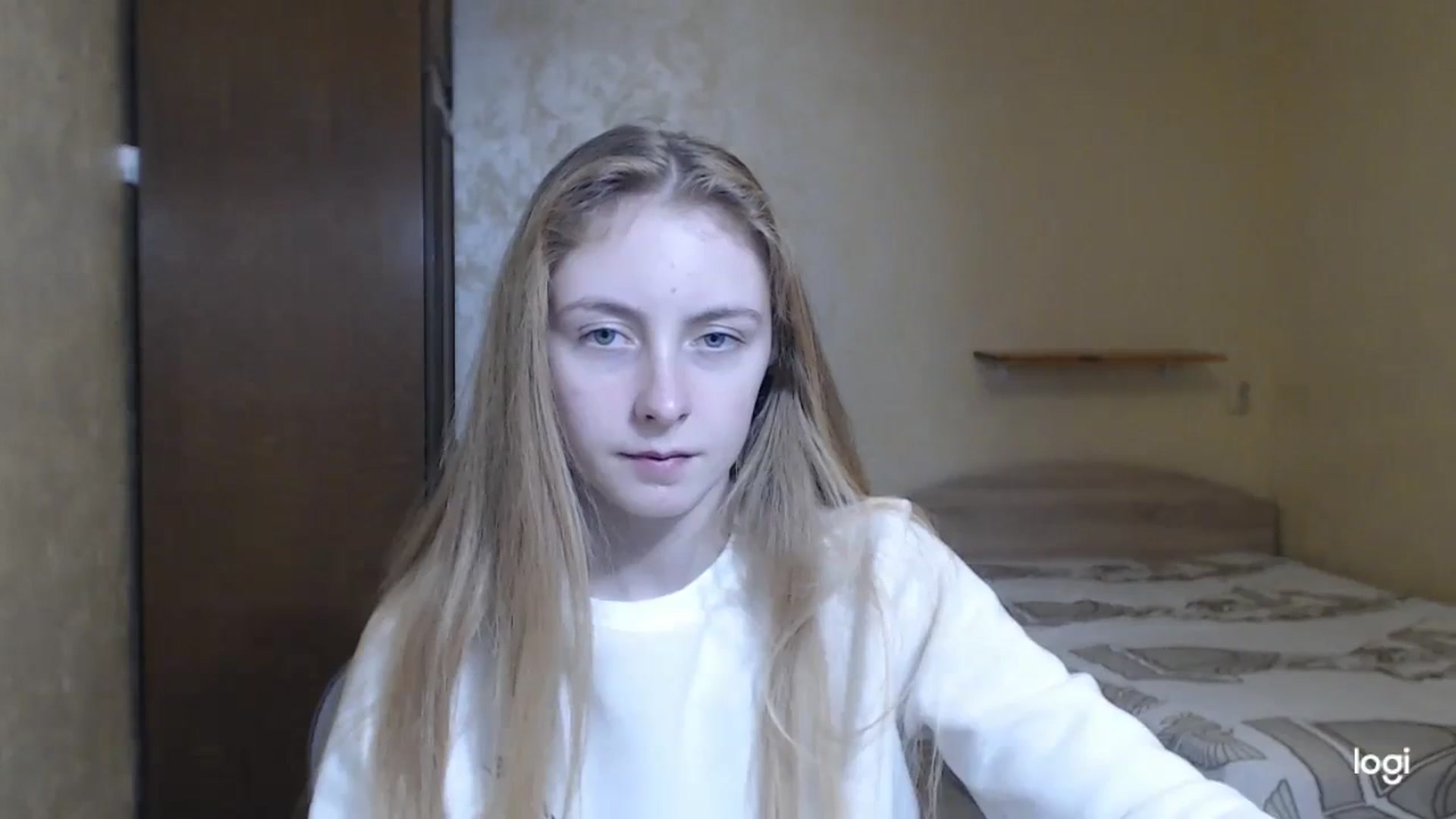 Gallery image thumbnail from LilCutie's myfreecams stream on, 12/20/2023, 15:20 image 6 of 20