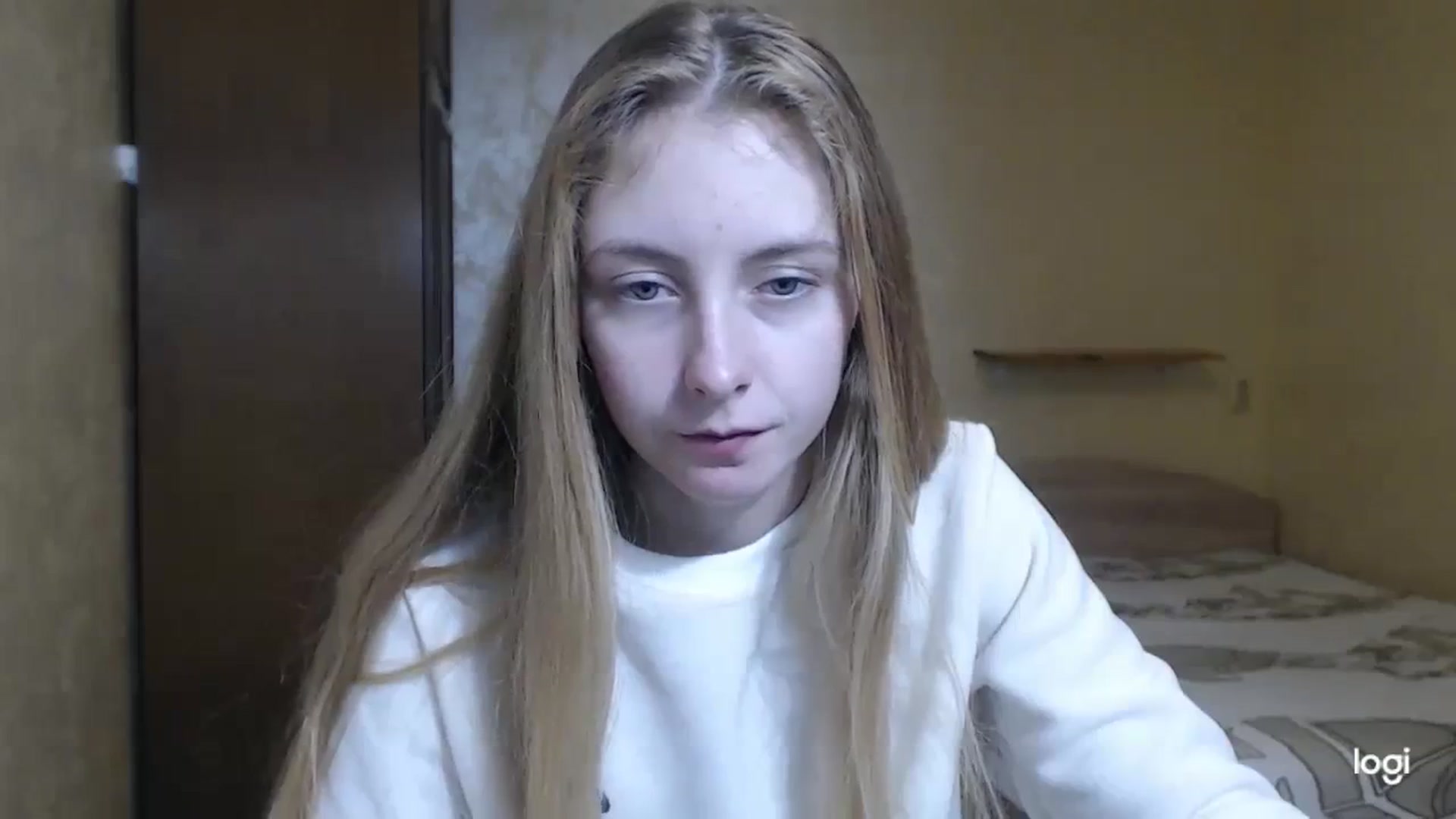 Gallery image thumbnail from LilCutie's myfreecams stream on, 12/20/2023, 15:20 image 15 of 20
