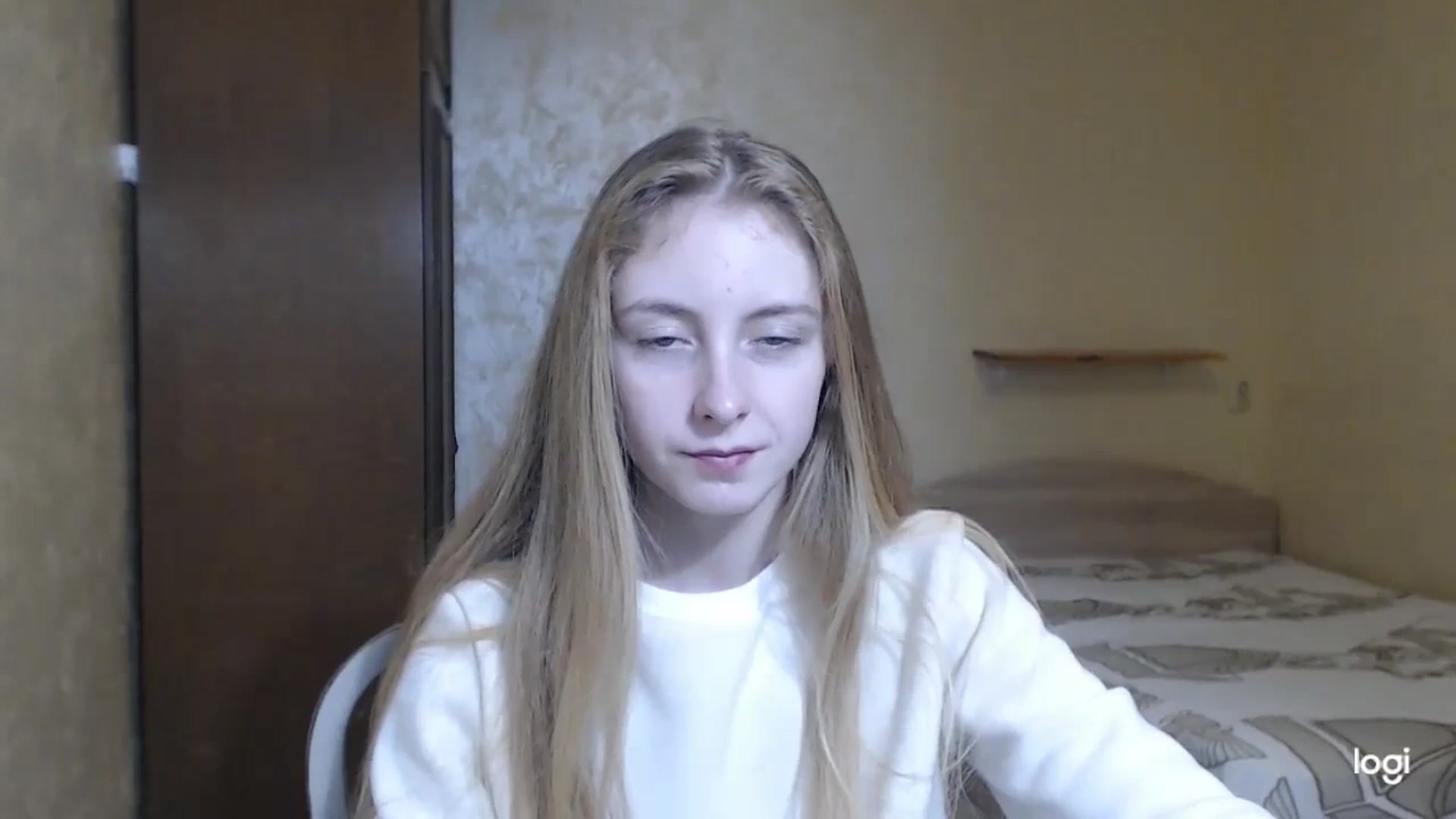 Gallery image thumbnail from LilCutie's myfreecams stream on, 12/20/2023, 15:20 image 13 of 20