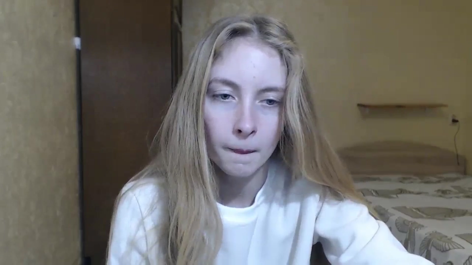 Gallery image thumbnail from LilCutie's myfreecams stream on, 12/22/2023, 15:38 image 13 of 20