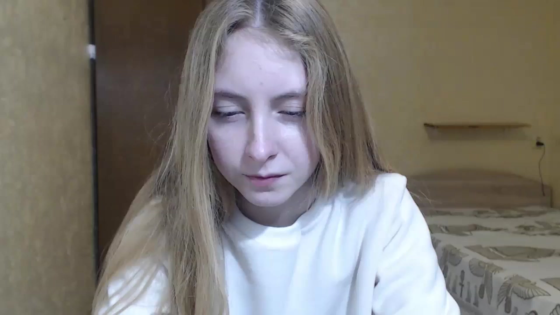 Gallery image thumbnail from LilCutie's myfreecams stream on, 12/22/2023, 15:38 image 3 of 20