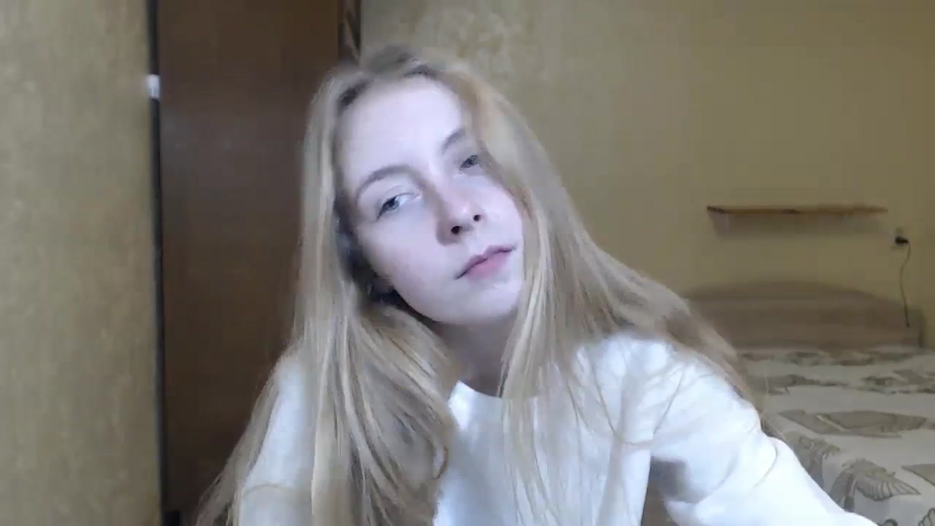 Gallery image thumbnail from LilCutie's myfreecams stream on, 12/22/2023, 15:38 image 12 of 20
