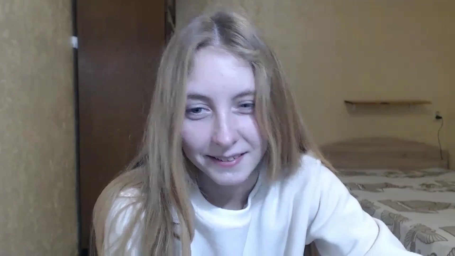 Gallery image thumbnail from LilCutie's myfreecams stream on, 12/22/2023, 15:38 image 11 of 20