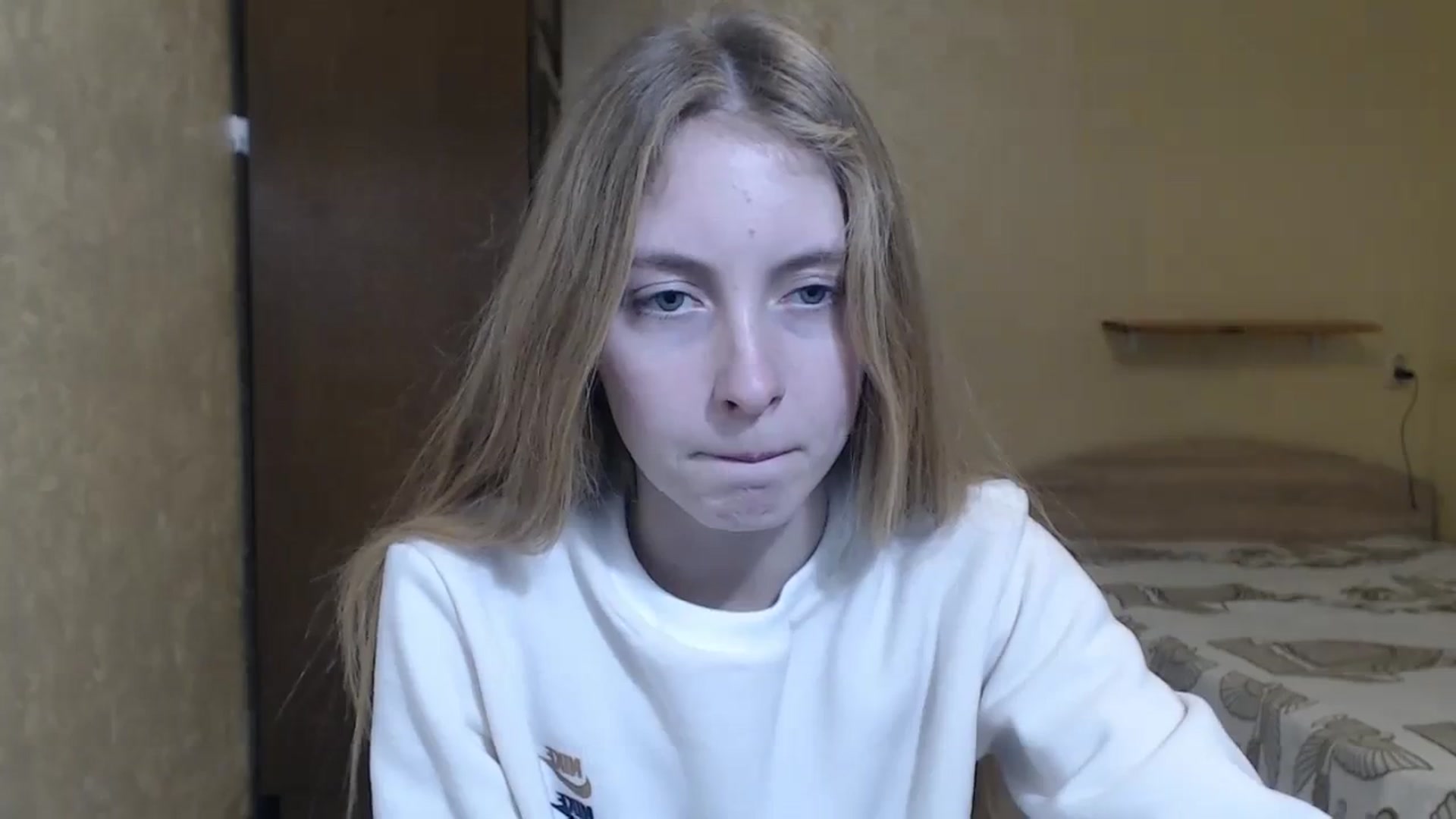 Gallery image thumbnail from LilCutie's myfreecams stream on, 12/22/2023, 15:38 image 6 of 20
