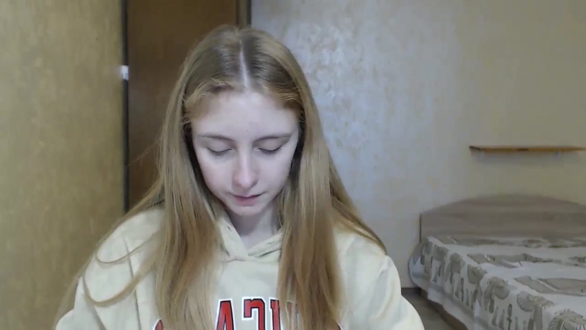 Gallery image thumbnail from LilCutie's myfreecams stream on, 12/27/2023, 11:52 image 13 of 20