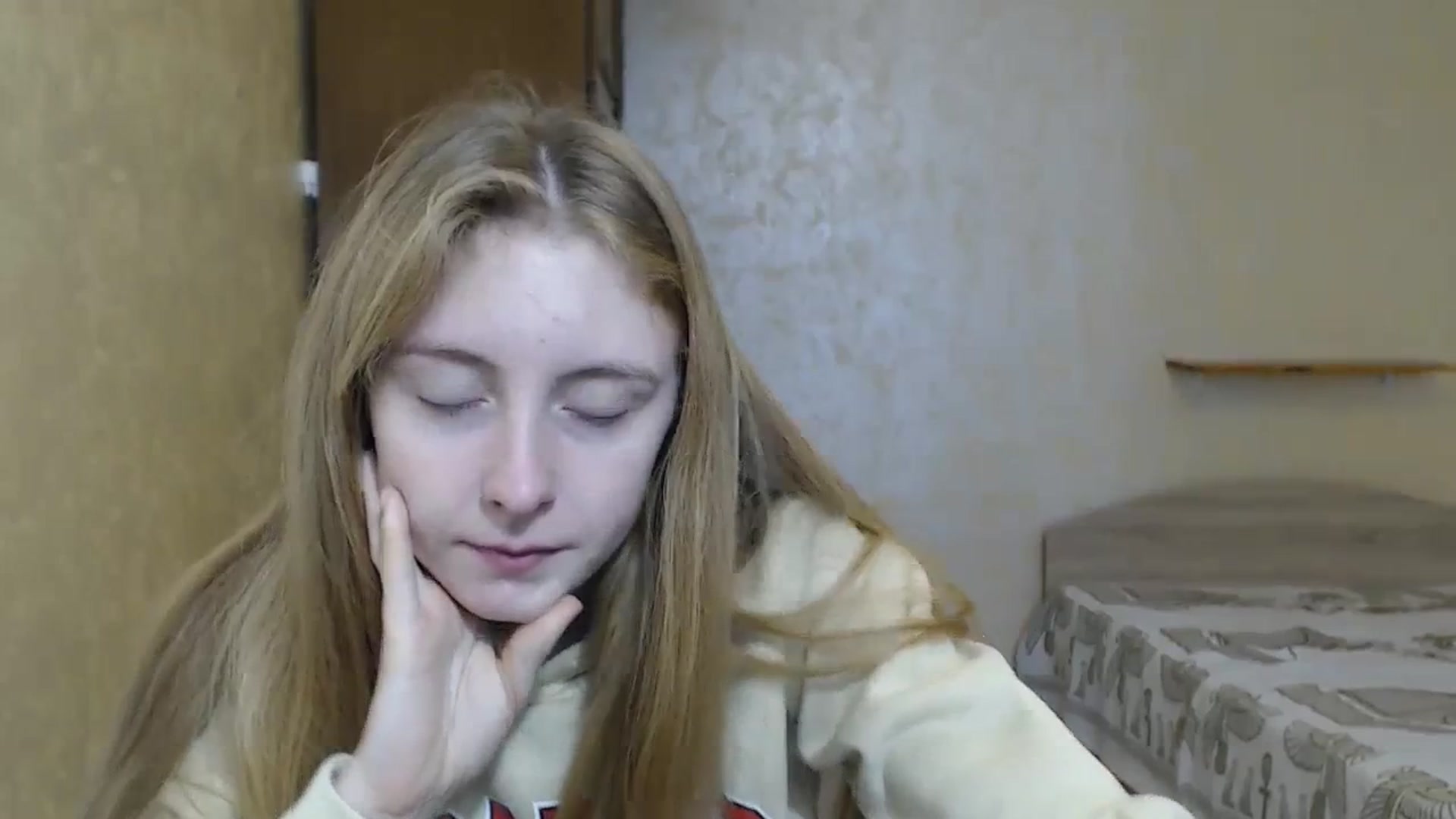 Gallery image thumbnail from LilCutie's myfreecams stream on, 12/27/2023, 11:52 image 17 of 20