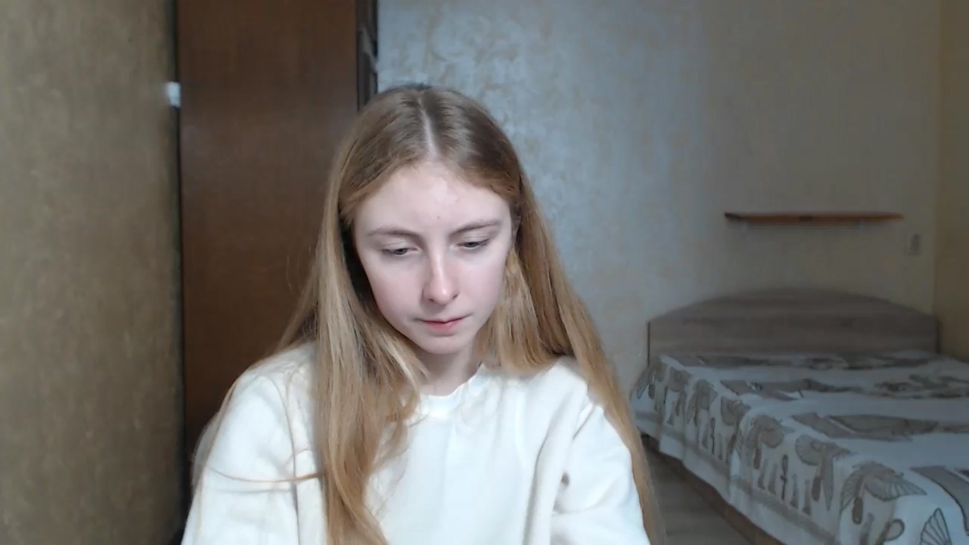 Gallery image thumbnail from LilCutie's myfreecams stream on, 12/29/2023, 12:04 image 5 of 20