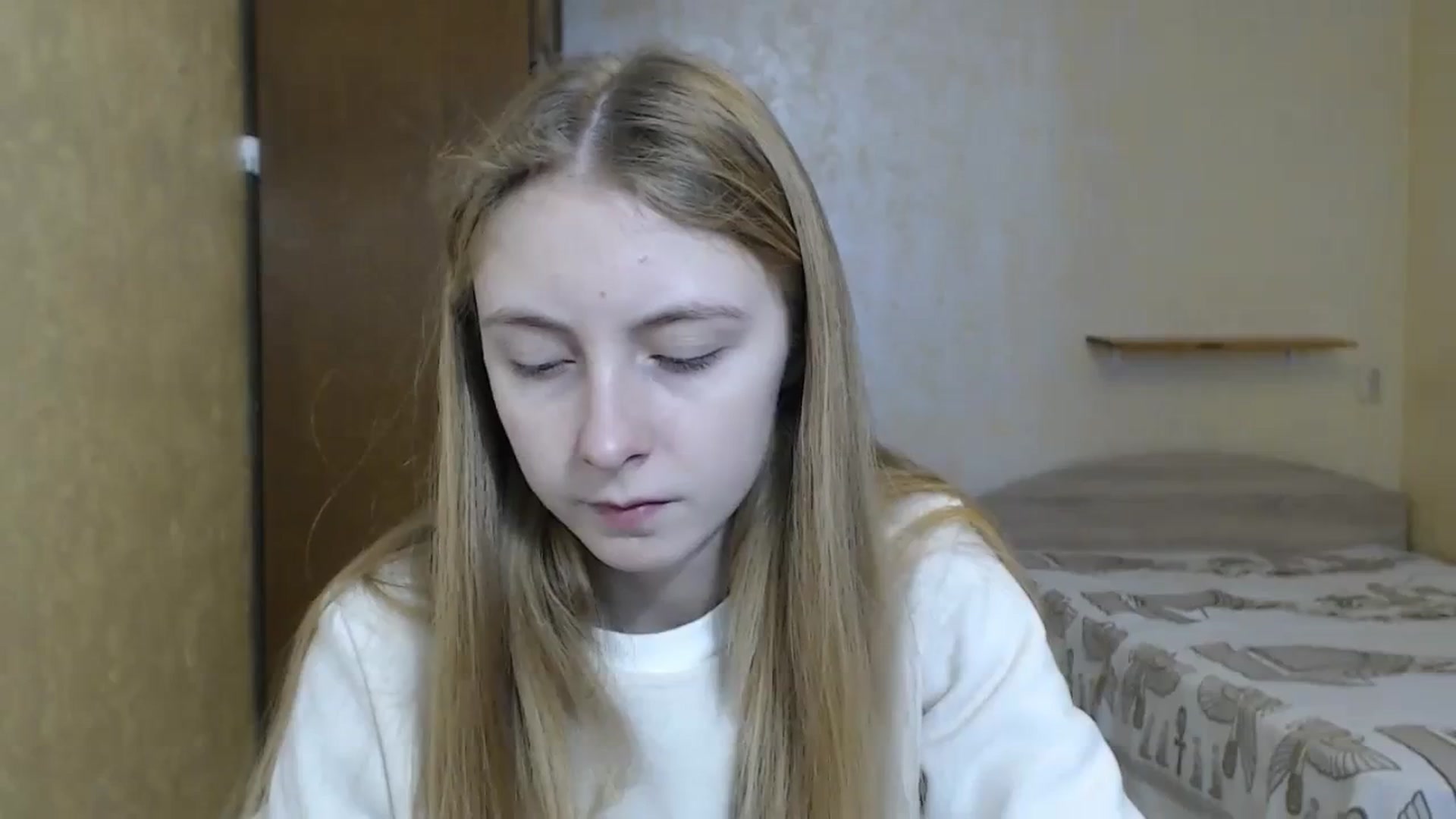 Gallery image thumbnail from LilCutie's myfreecams stream on, 12/31/2023, 10:32 image 19 of 20