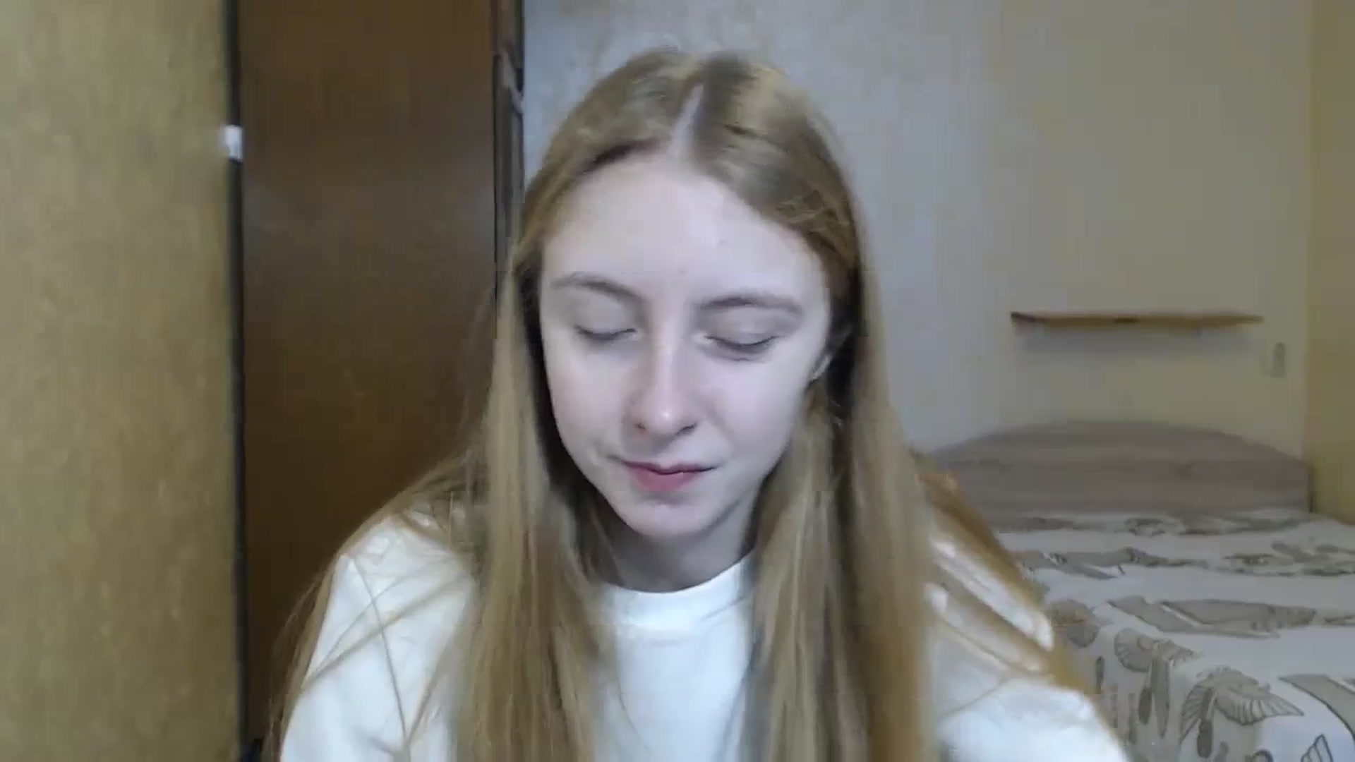 Gallery image thumbnail from LilCutie's myfreecams stream on, 12/31/2023, 10:32 image 6 of 20