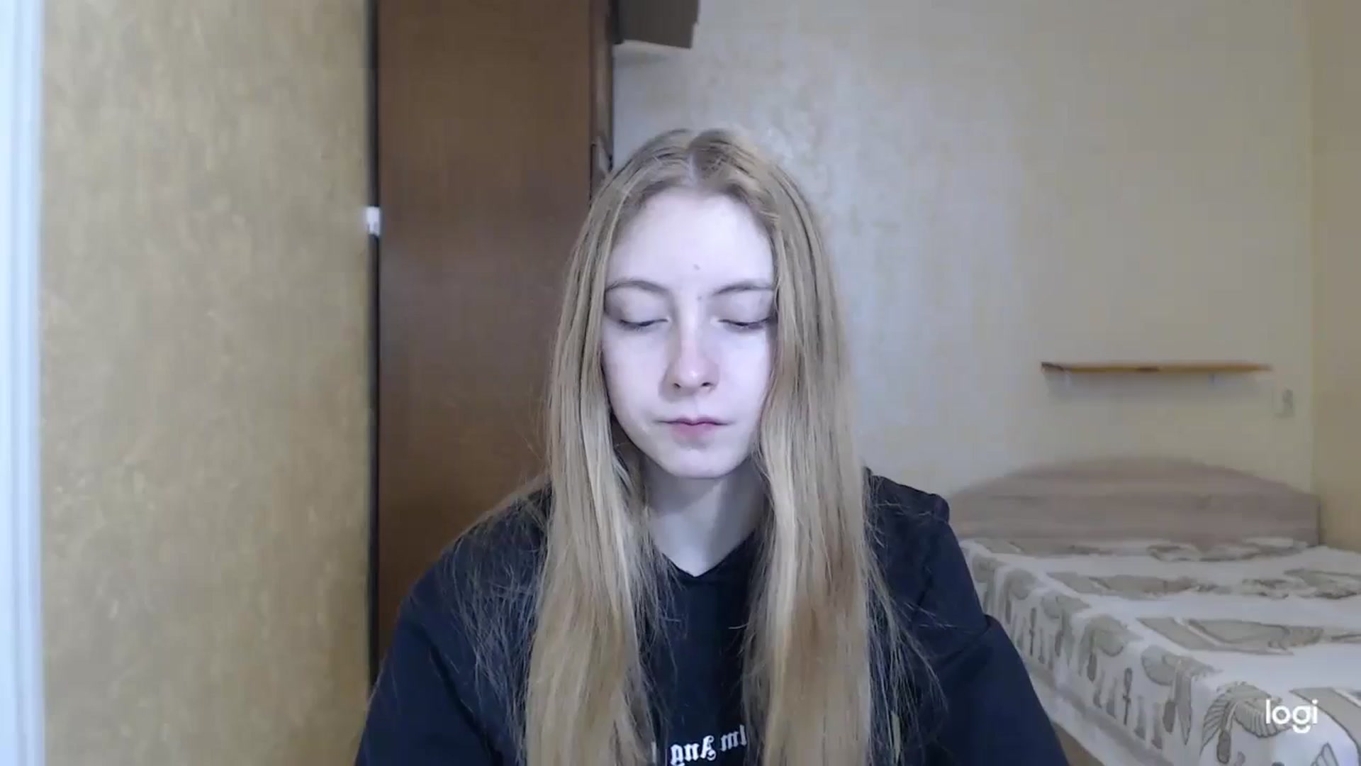 Gallery image thumbnail from LilCutie's myfreecams stream on, 01/23/2024, 10:55 image 19 of 20