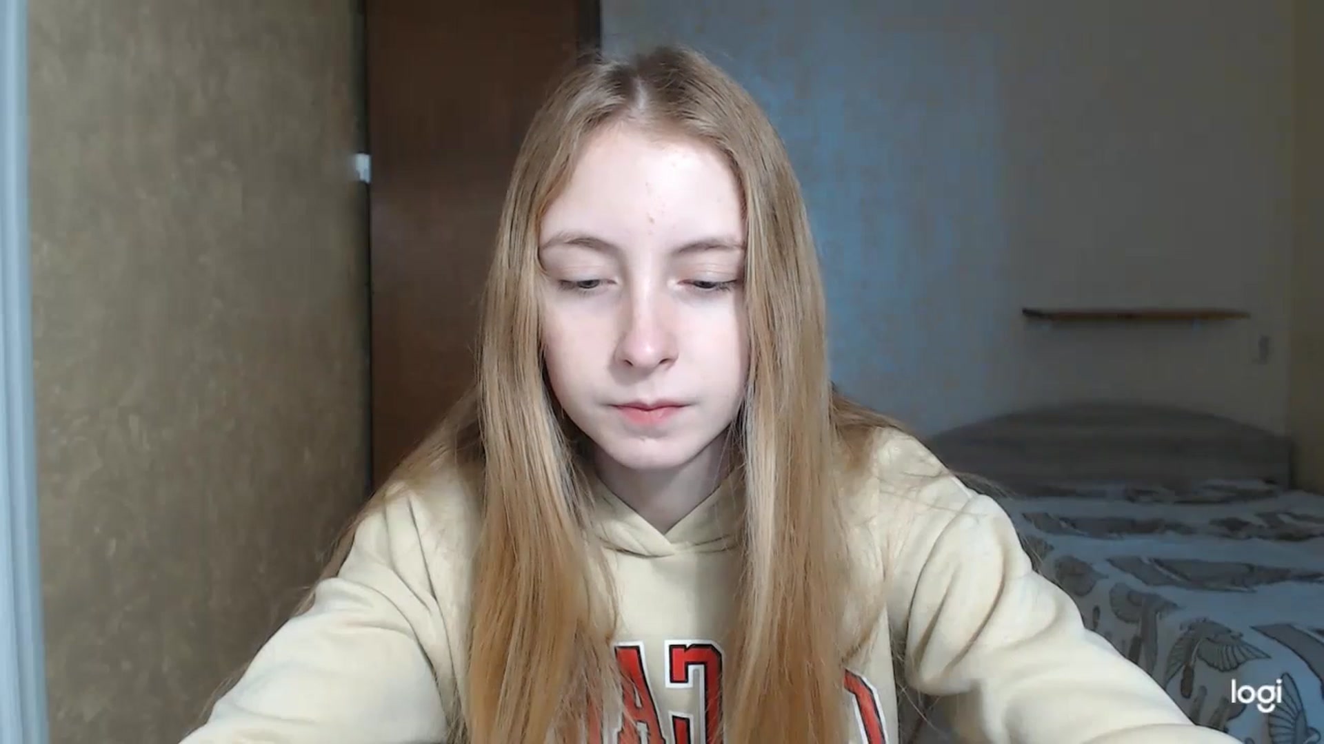 Gallery image thumbnail from LilCutie's myfreecams stream on, 01/31/2024, 14:12 image 12 of 20
