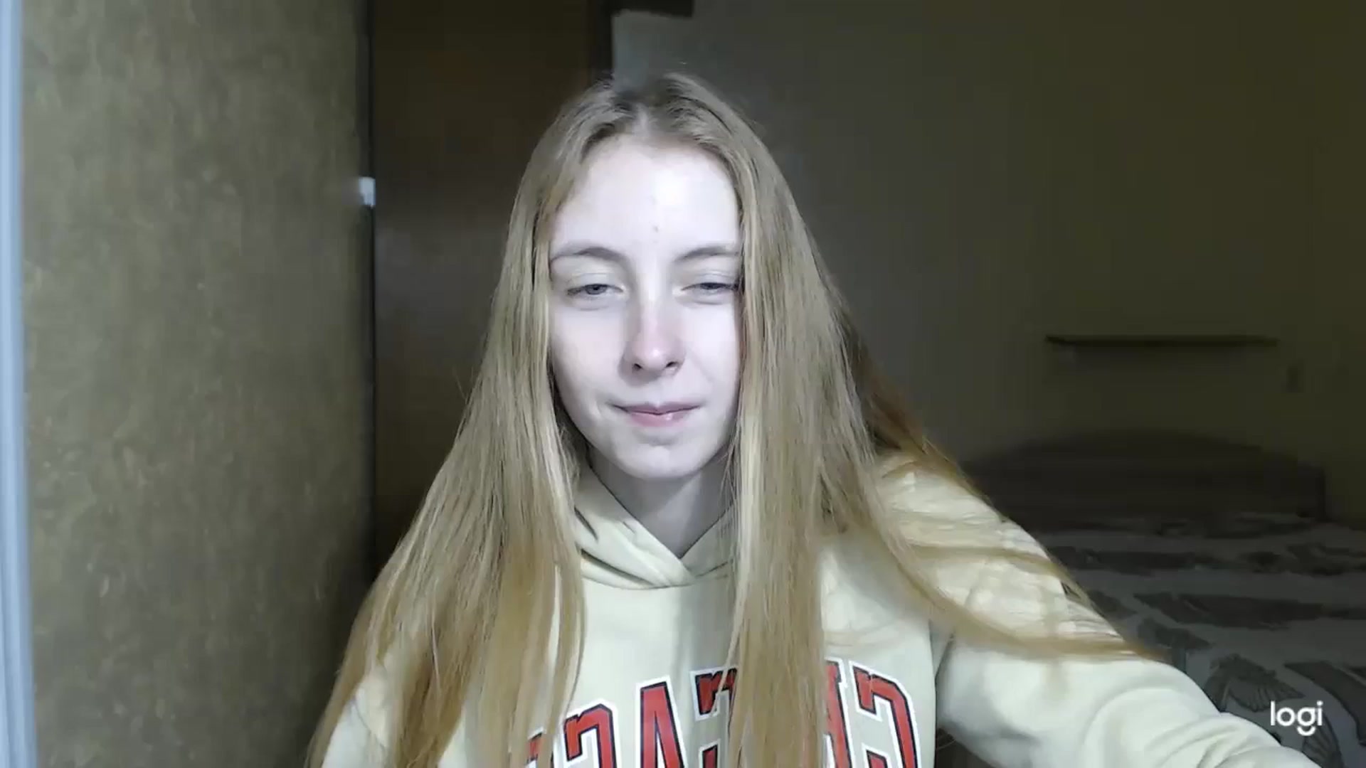 Gallery image thumbnail from LilCutie's myfreecams stream on, 01/31/2024, 15:20 image 15 of 20