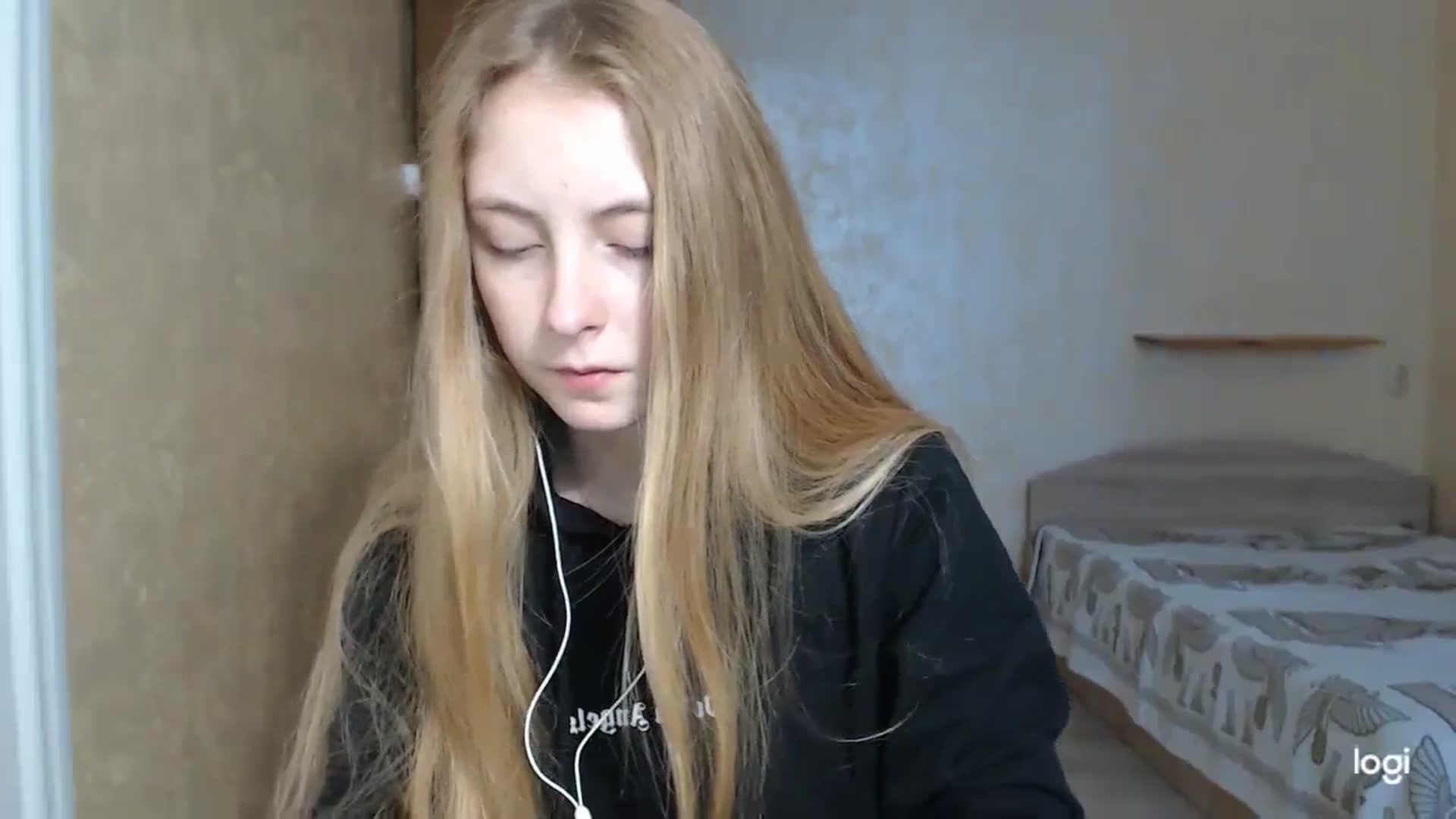 Gallery image thumbnail from LilCutie's myfreecams stream on, 02/02/2024, 11:32 image 20 of 20