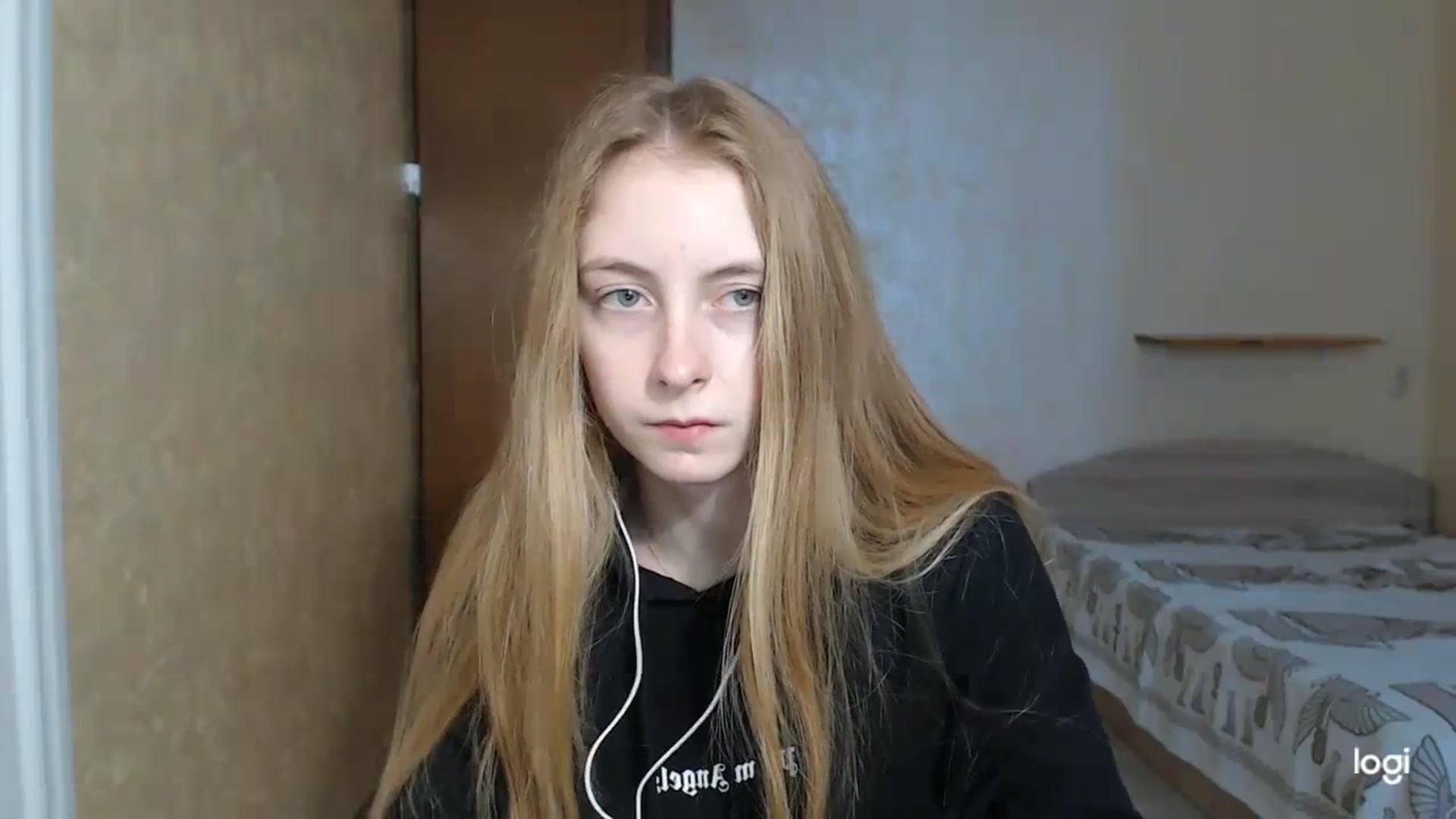Gallery image thumbnail from LilCutie's myfreecams stream on, 02/02/2024, 11:32 image 13 of 20