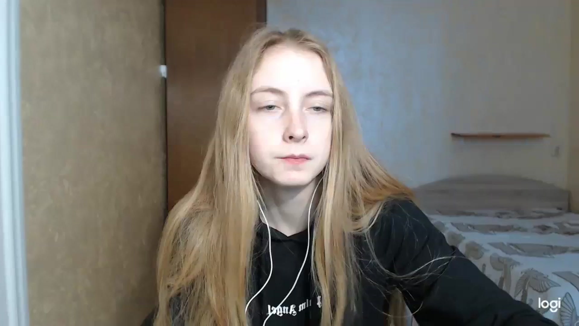 Gallery image thumbnail from LilCutie's myfreecams stream on, 02/02/2024, 11:32 image 14 of 20