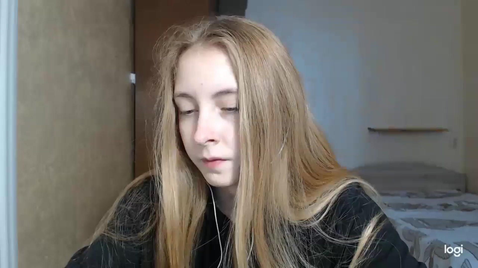 Gallery image thumbnail from LilCutie's myfreecams stream on, 02/02/2024, 11:32 image 4 of 20