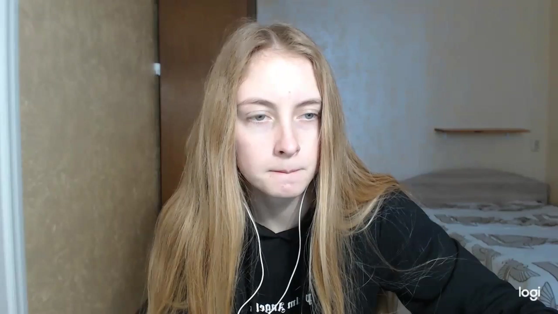Gallery image thumbnail from LilCutie's myfreecams stream on, 02/02/2024, 11:32 image 15 of 20