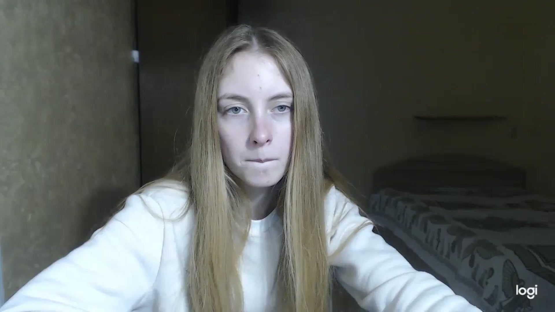 Gallery image thumbnail from LilCutie's myfreecams stream on, 02/20/2024, 17:16 image 6 of 20