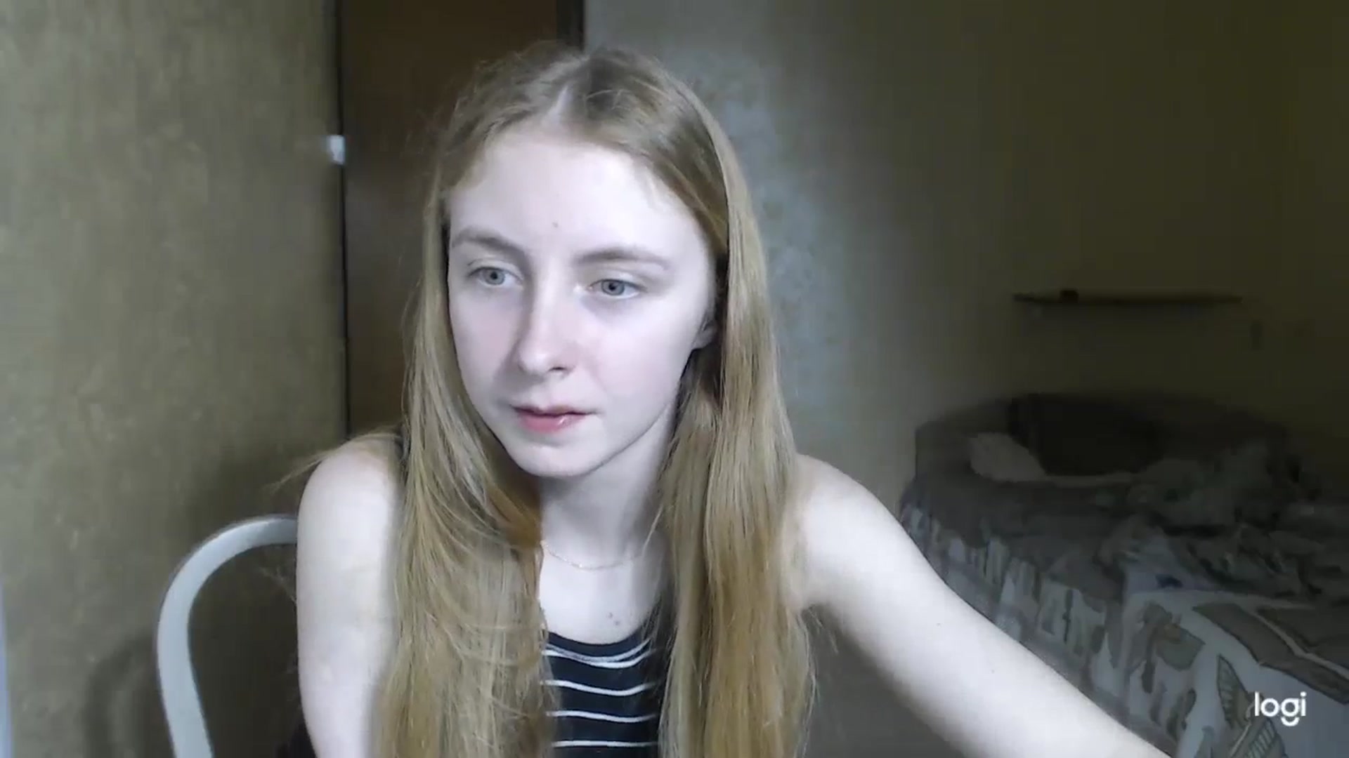 Gallery image thumbnail from LilCutie's myfreecams stream on, 03/03/2024, 21:12 image 17 of 20