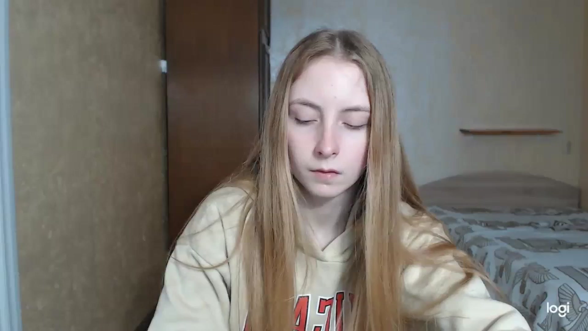Gallery image thumbnail from LilCutie's myfreecams stream on, 03/19/2024, 14:14 image 19 of 20