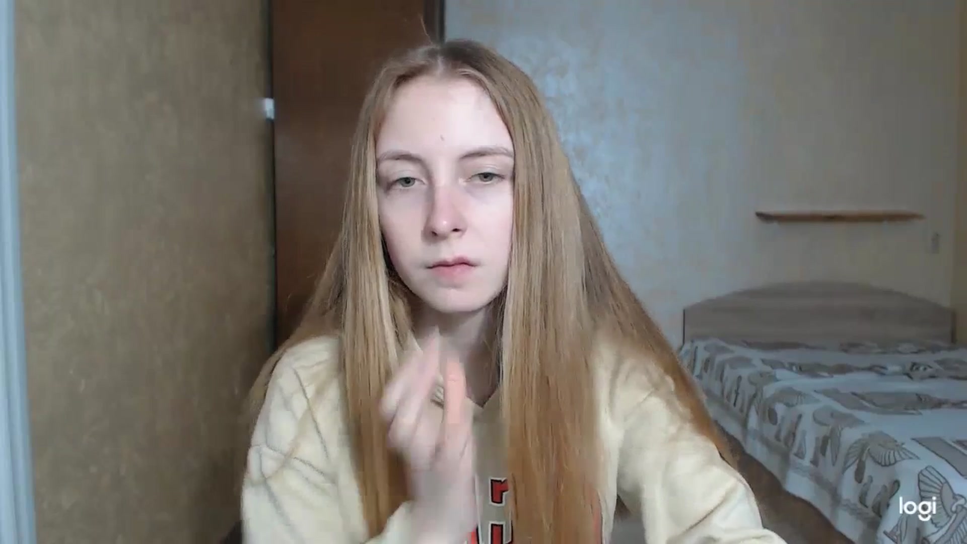 Gallery image thumbnail from LilCutie's myfreecams stream on, 03/19/2024, 14:14 image 8 of 20