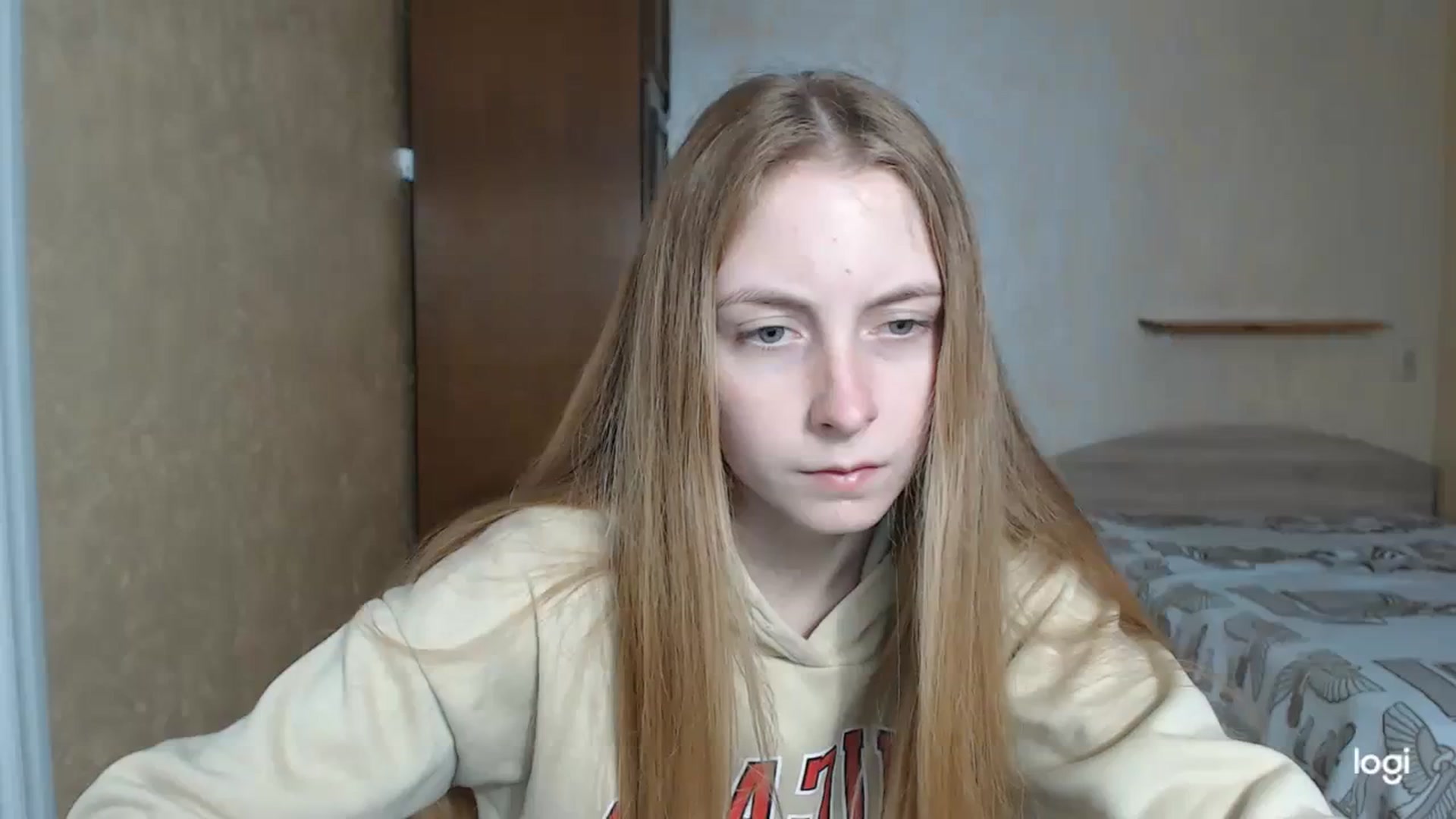 Gallery image thumbnail from LilCutie's myfreecams stream on, 03/19/2024, 14:14 image 7 of 20