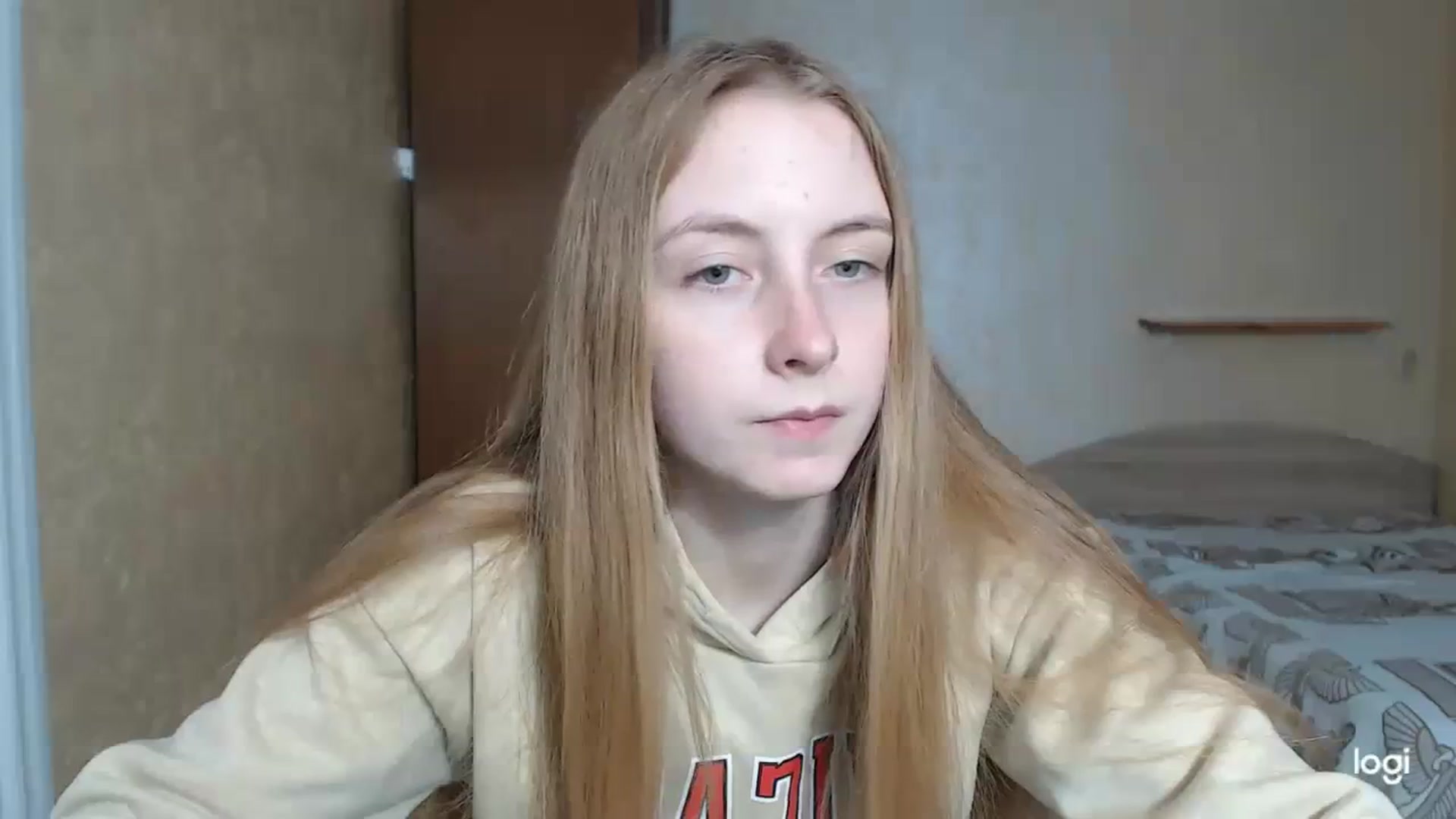 Gallery image thumbnail from LilCutie's myfreecams stream on, 03/19/2024, 14:14 image 11 of 20