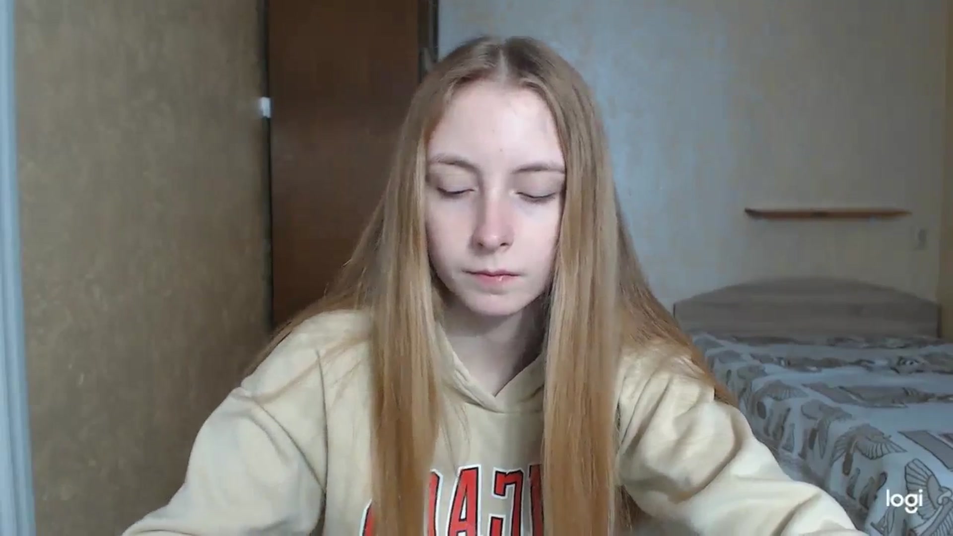 Gallery image thumbnail from LilCutie's myfreecams stream on, 03/19/2024, 14:14 image 4 of 20