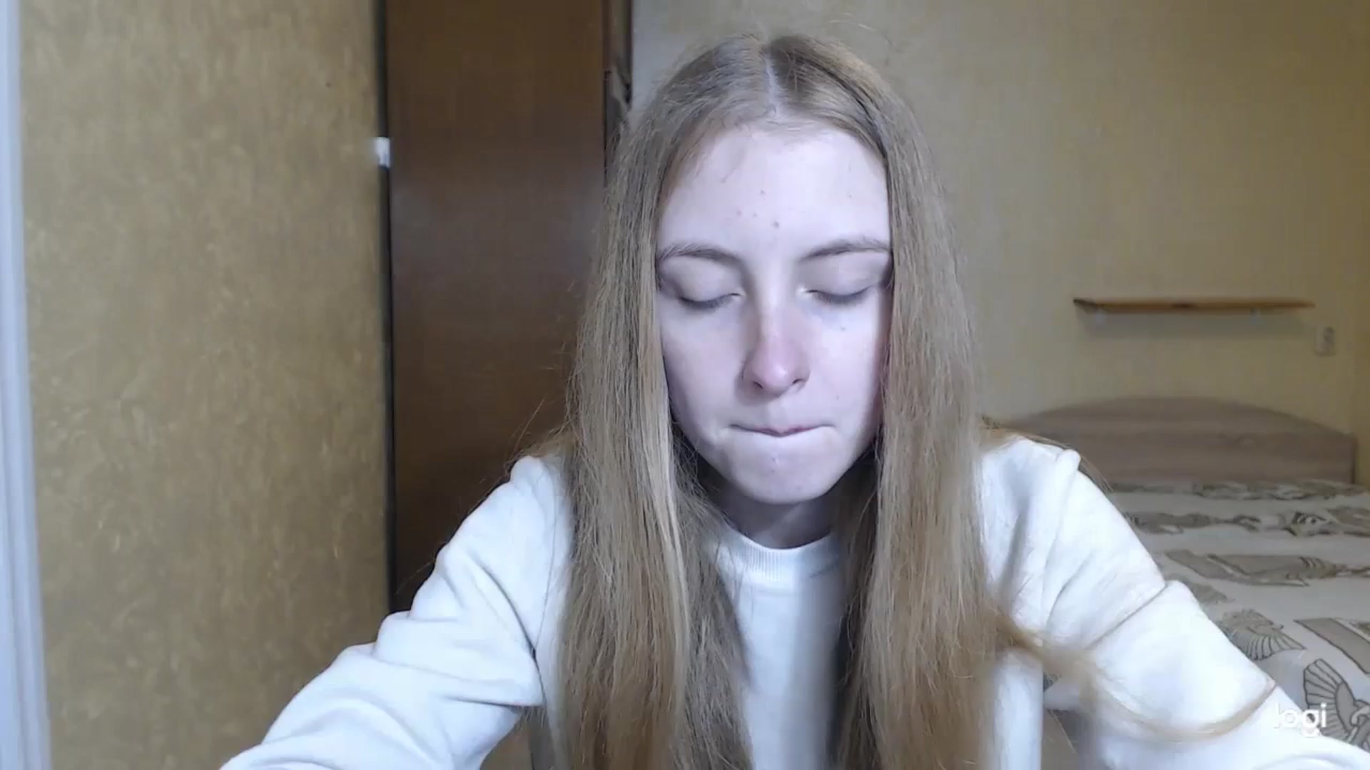 Gallery image thumbnail from LilCutie's myfreecams stream on, 03/21/2024, 17:58 image 9 of 20