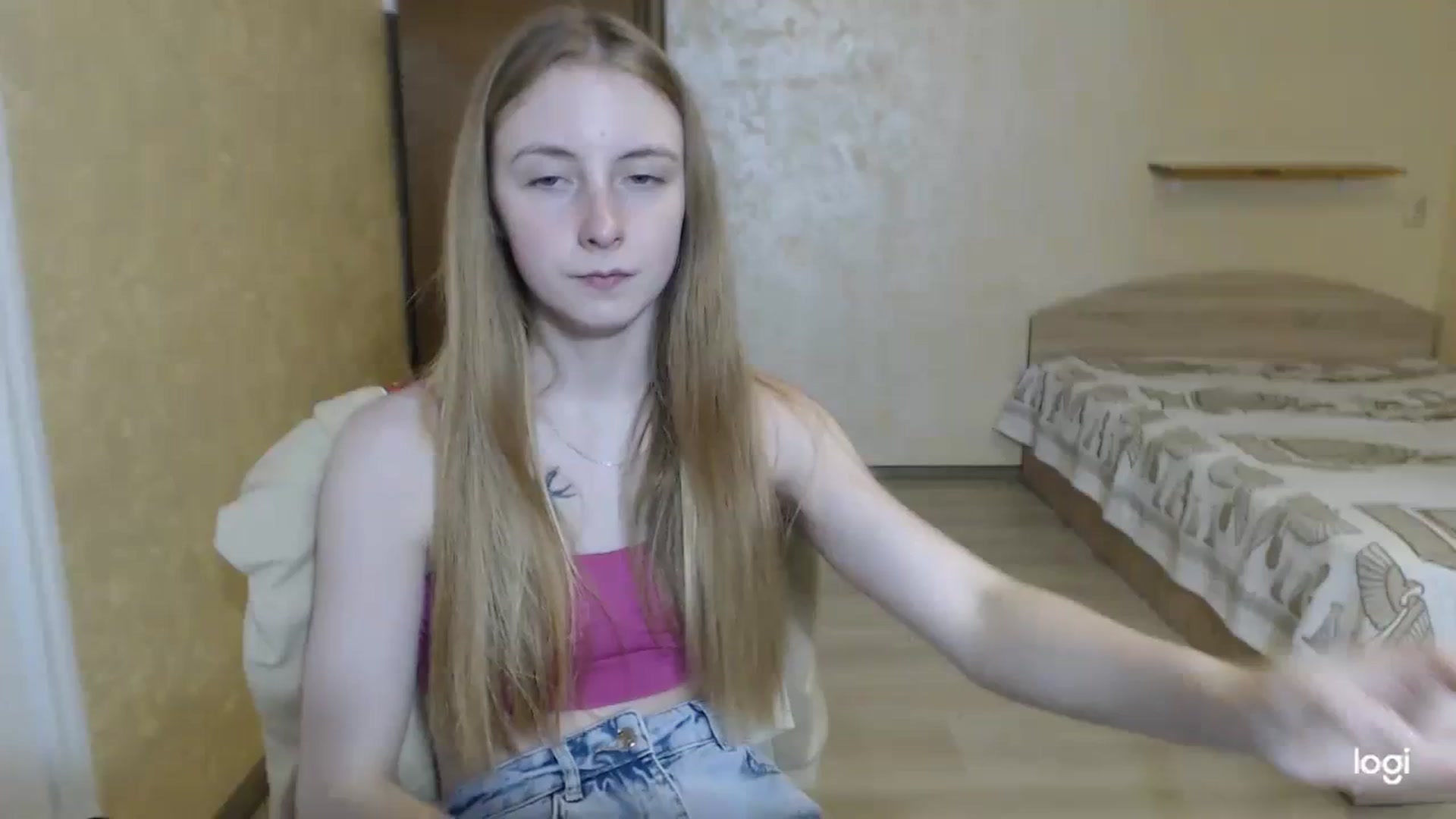 Gallery image thumbnail from LilCutie's myfreecams stream on, 03/28/2024, 18:59 image 4 of 20