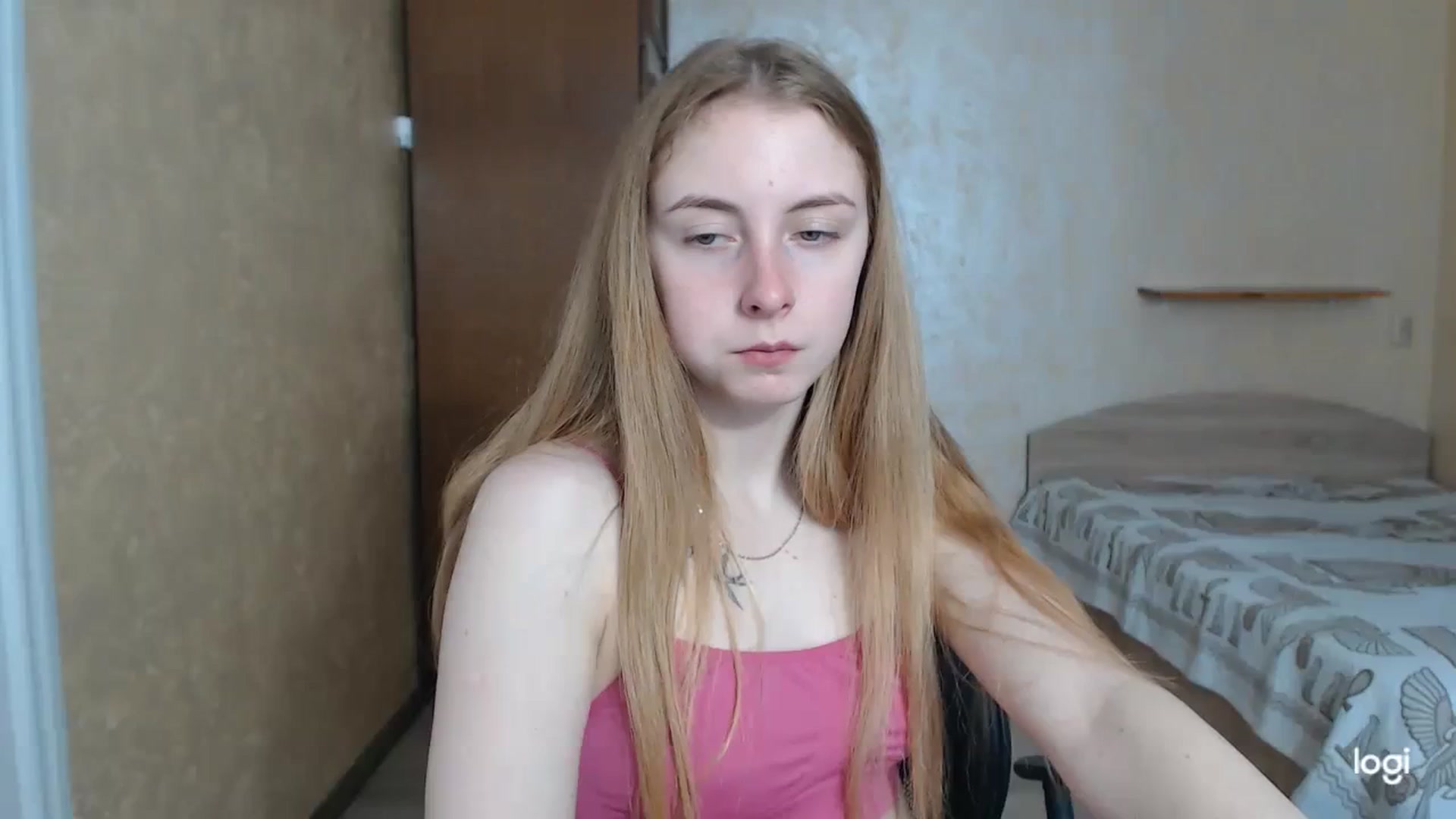 Gallery image thumbnail from LilCutie's myfreecams stream on, 04/14/2024, 12:52 image 9 of 20
