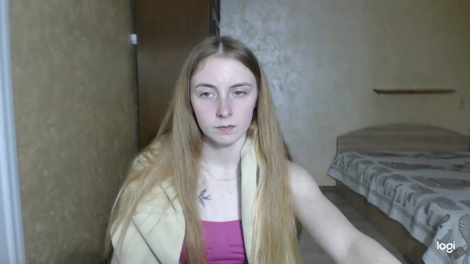 Gallery image thumbnail from LilCutie's myfreecams stream on, 04/16/2024, 16:54 image 14 of 20