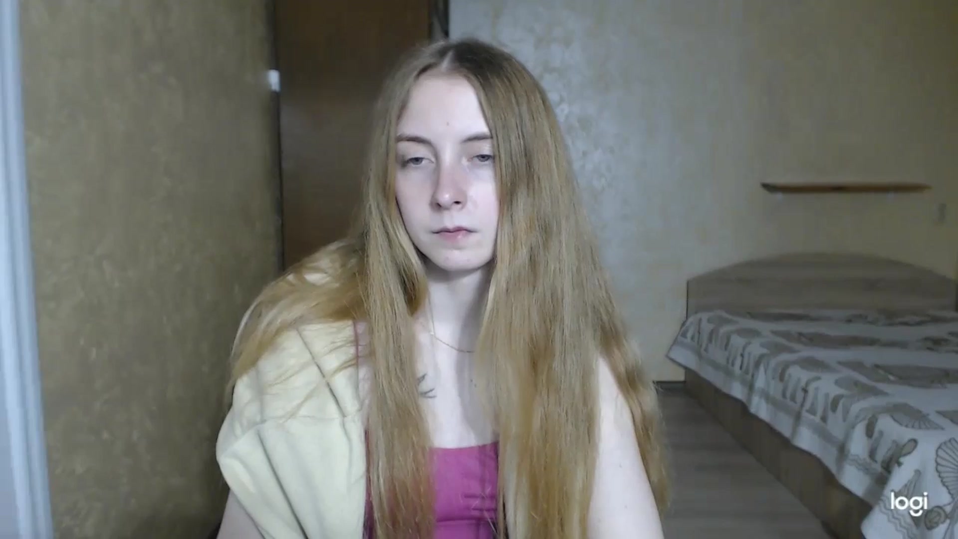 Gallery image thumbnail from LilCutie's myfreecams stream on, 04/16/2024, 16:54 image 7 of 20