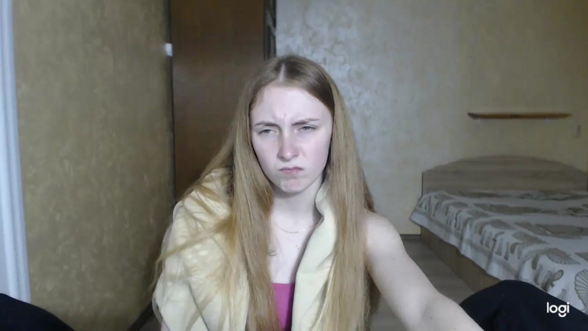 Gallery image thumbnail from LilCutie's myfreecams stream on, 04/16/2024, 16:54 image 18 of 20