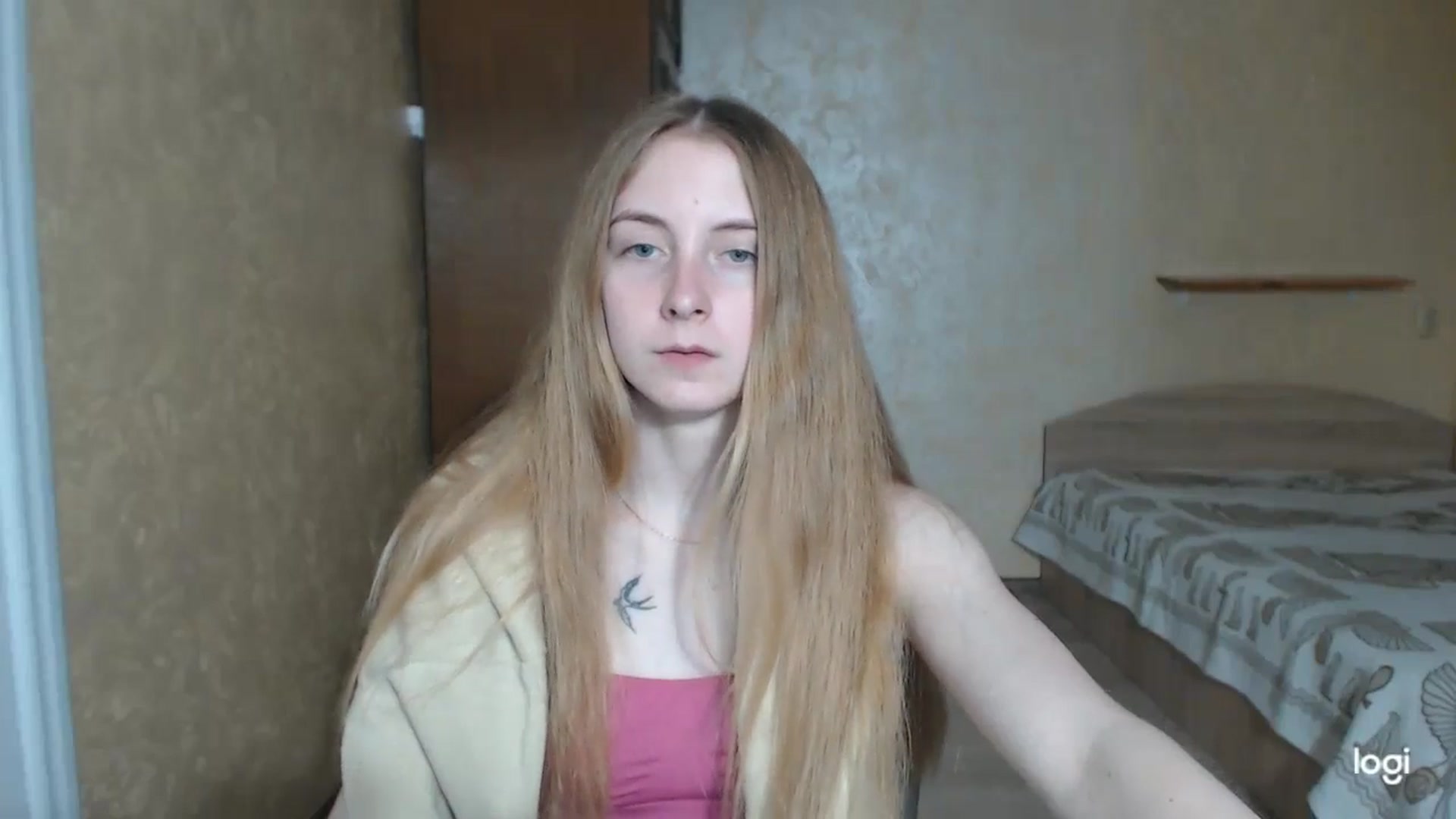 Gallery image thumbnail from LilCutie's myfreecams stream on, 04/16/2024, 16:54 image 10 of 20
