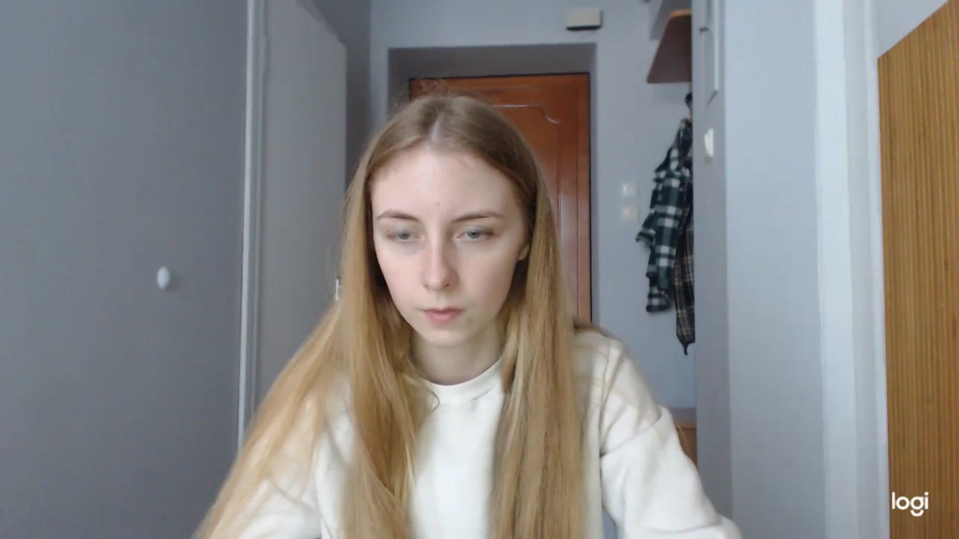 Gallery image thumbnail from LilCutie's myfreecams stream on, 04/27/2024, 13:42 image 13 of 20