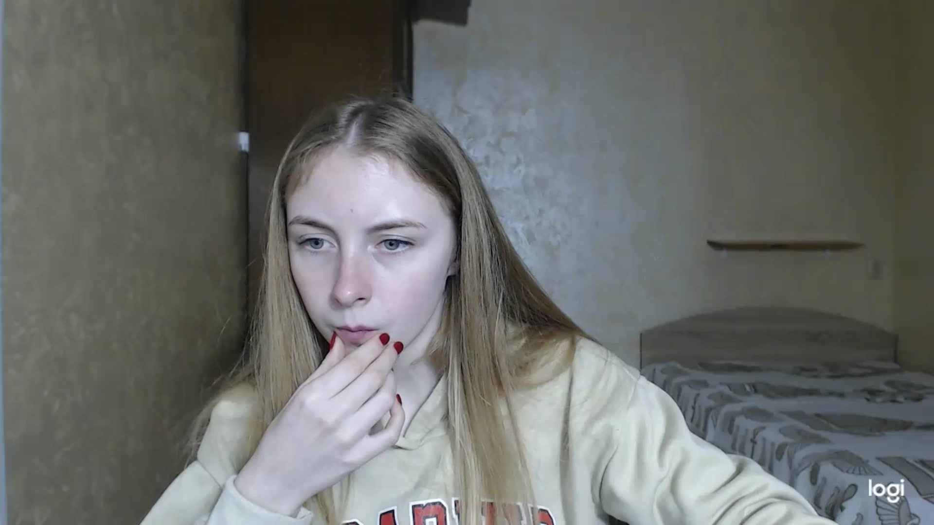 Gallery image thumbnail from LilCutie's myfreecams stream on, 04/28/2024, 16:13 image 17 of 20