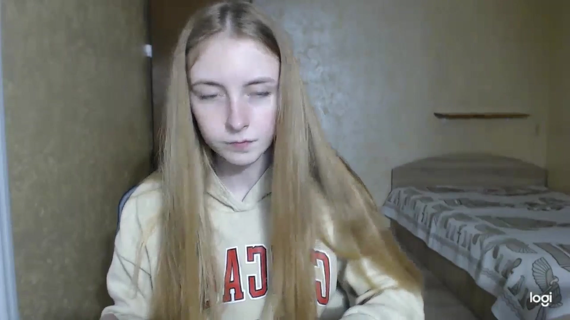 Gallery image thumbnail from LilCutie's myfreecams stream on, 04/28/2024, 17:06 image 9 of 20
