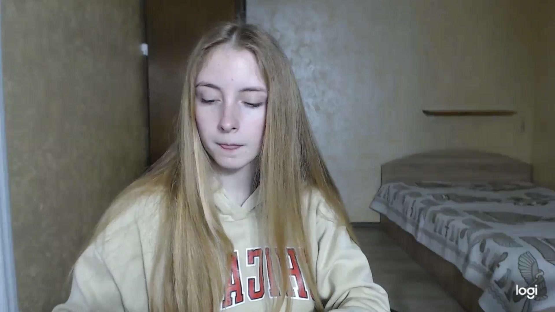 Gallery image thumbnail from LilCutie's myfreecams stream on, 04/28/2024, 17:06 image 2 of 20