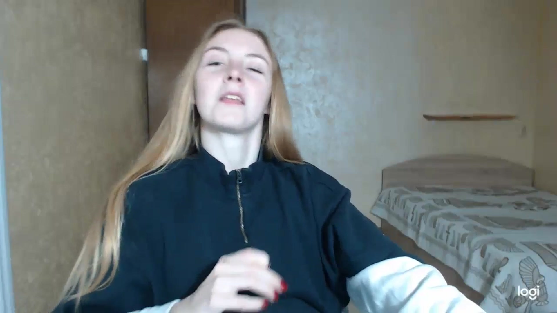 Gallery image thumbnail from LilCutie's myfreecams stream on, 04/29/2024, 17:12 image 12 of 20
