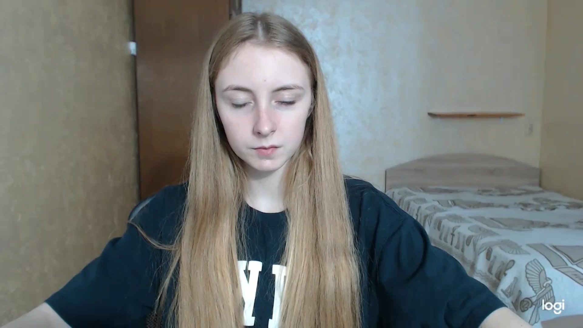 Gallery image thumbnail from LilCutie's myfreecams stream on, 05/02/2024, 14:57 image 8 of 20