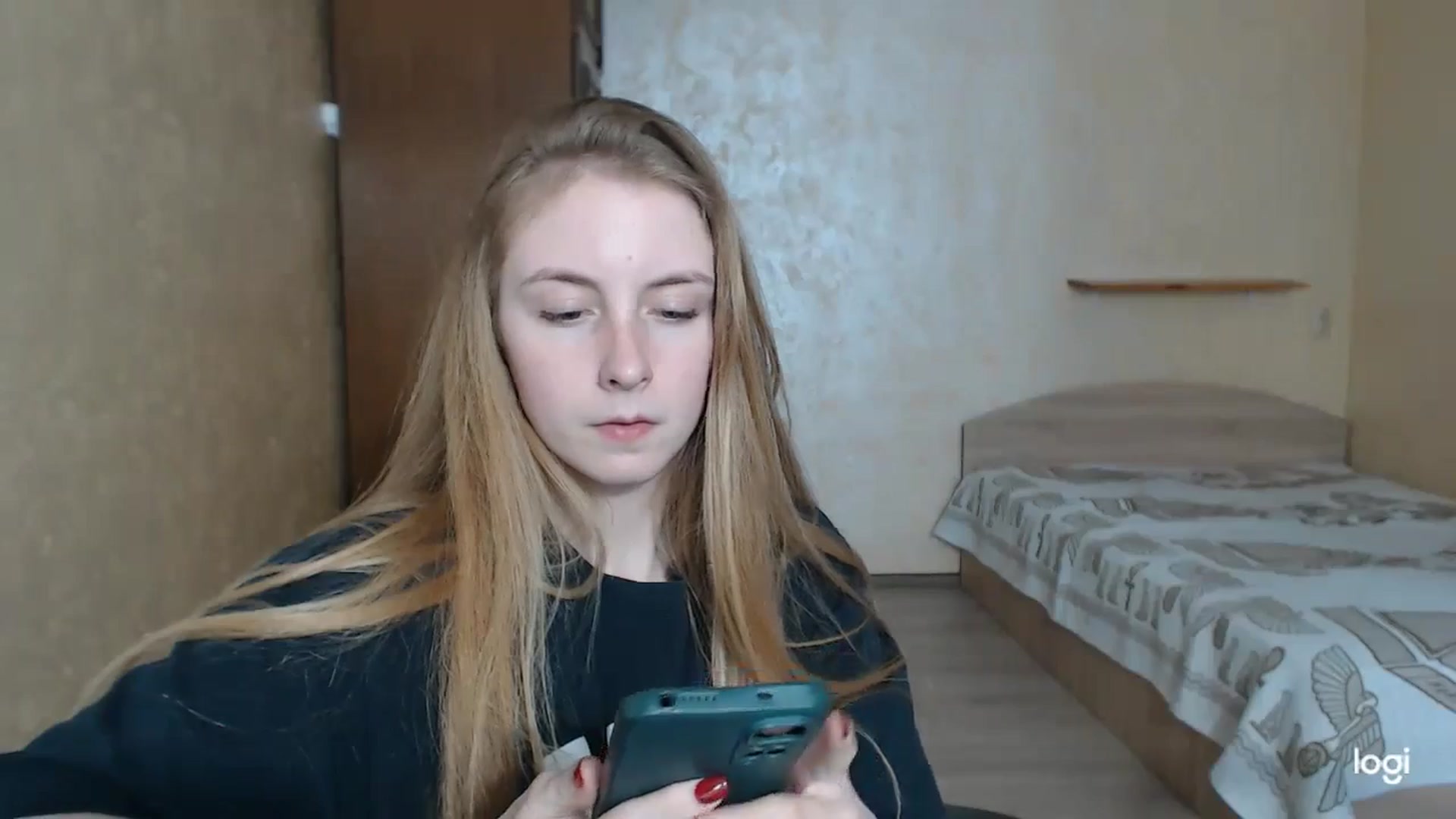 Gallery image thumbnail from LilCutie's myfreecams stream on, 05/02/2024, 16:14 image 8 of 20