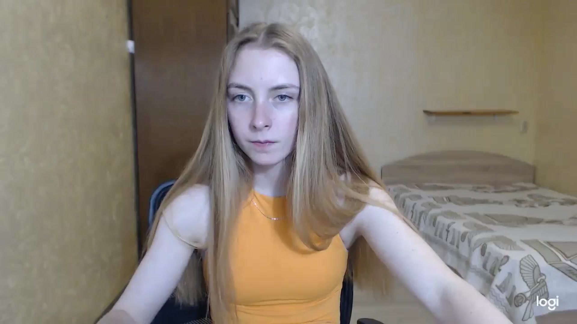 Gallery image thumbnail from LilCutie's myfreecams stream on, 05/03/2024, 18:27 image 17 of 20