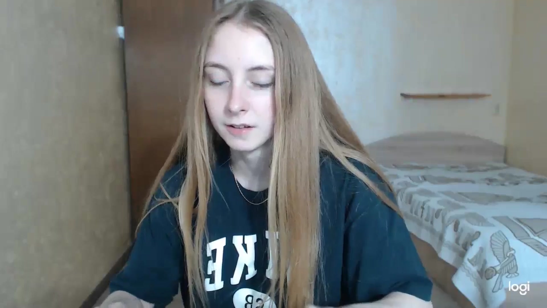 Gallery image thumbnail from LilCutie's myfreecams stream on, 05/04/2024, 15:30 image 14 of 20