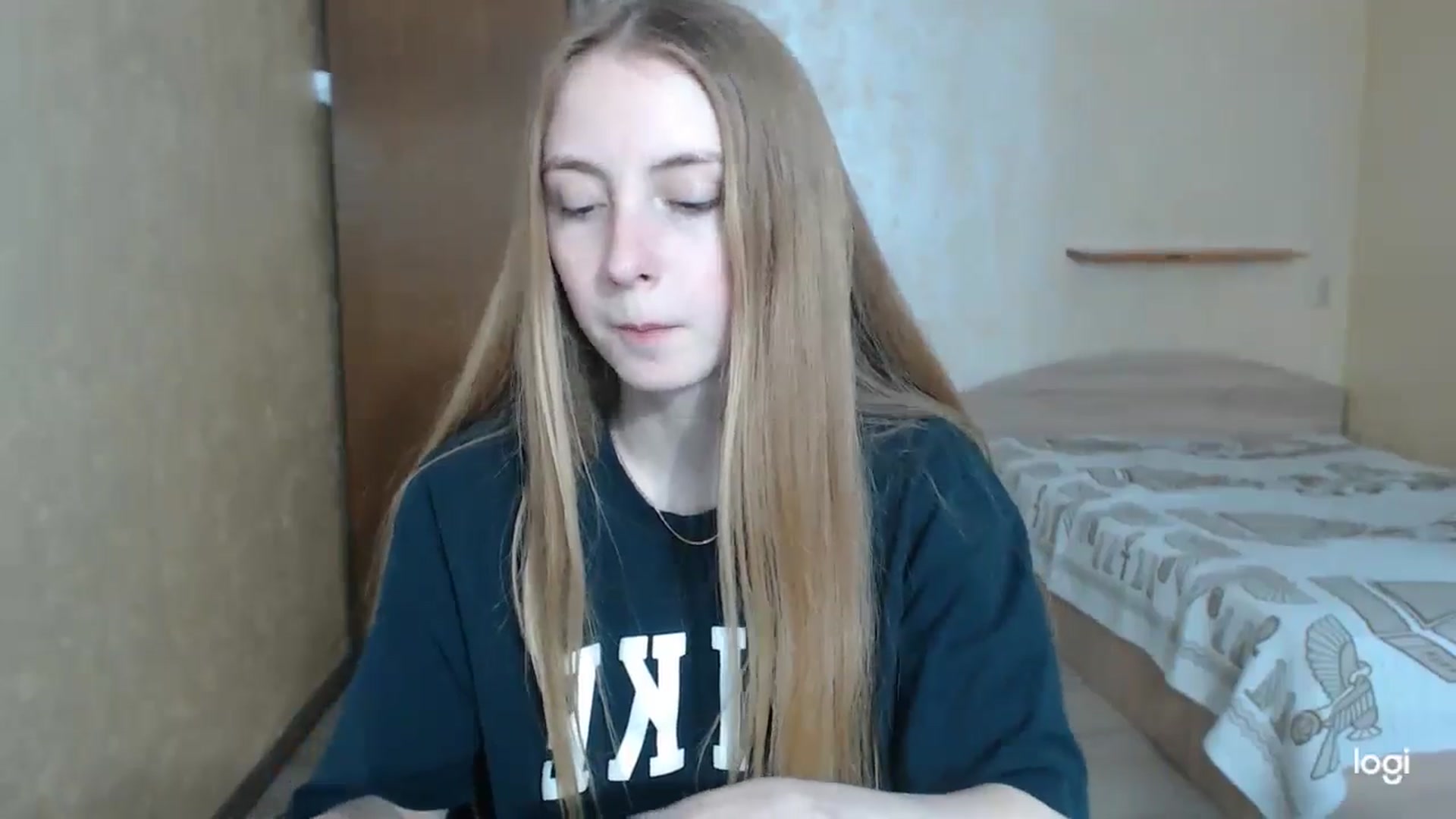 Gallery image thumbnail from LilCutie's myfreecams stream on, 05/04/2024, 15:30 image 19 of 20