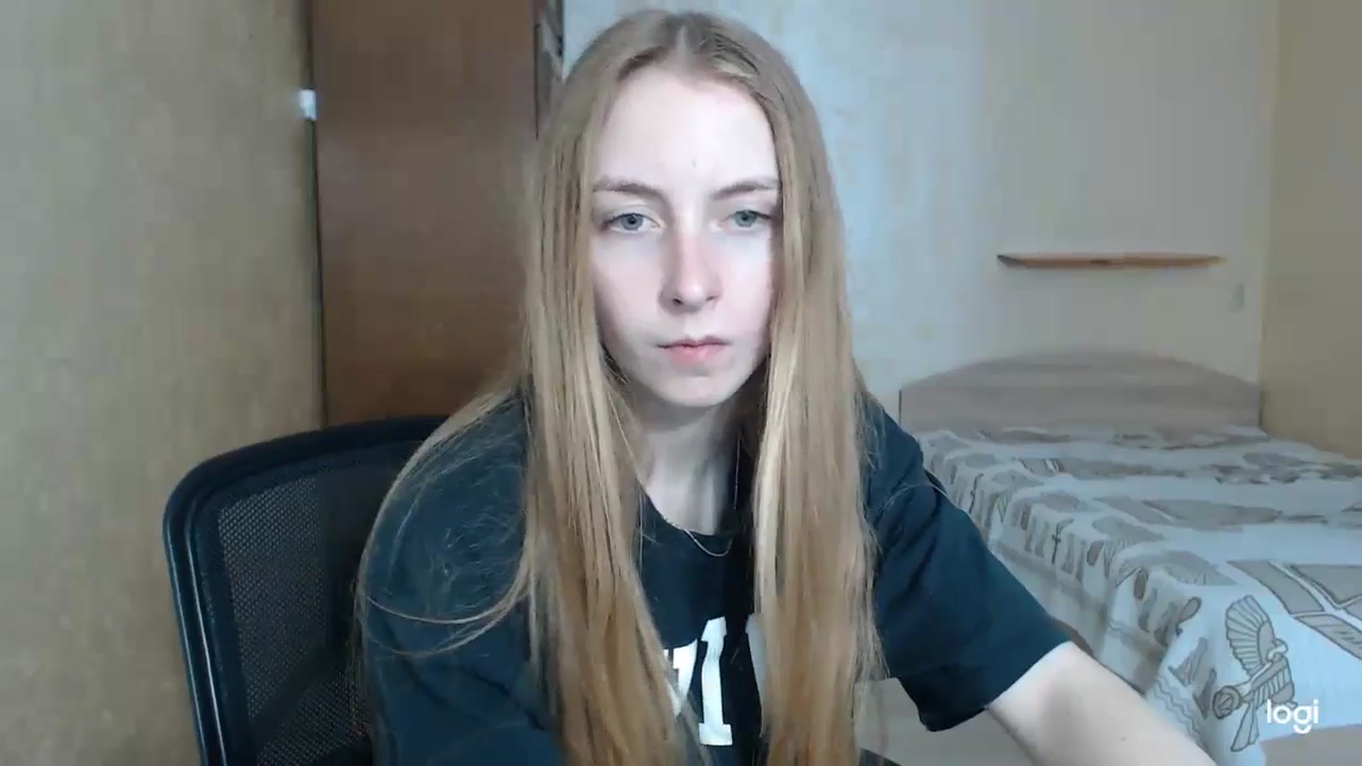 Gallery image thumbnail from LilCutie's myfreecams stream on, 05/04/2024, 15:30 image 2 of 20
