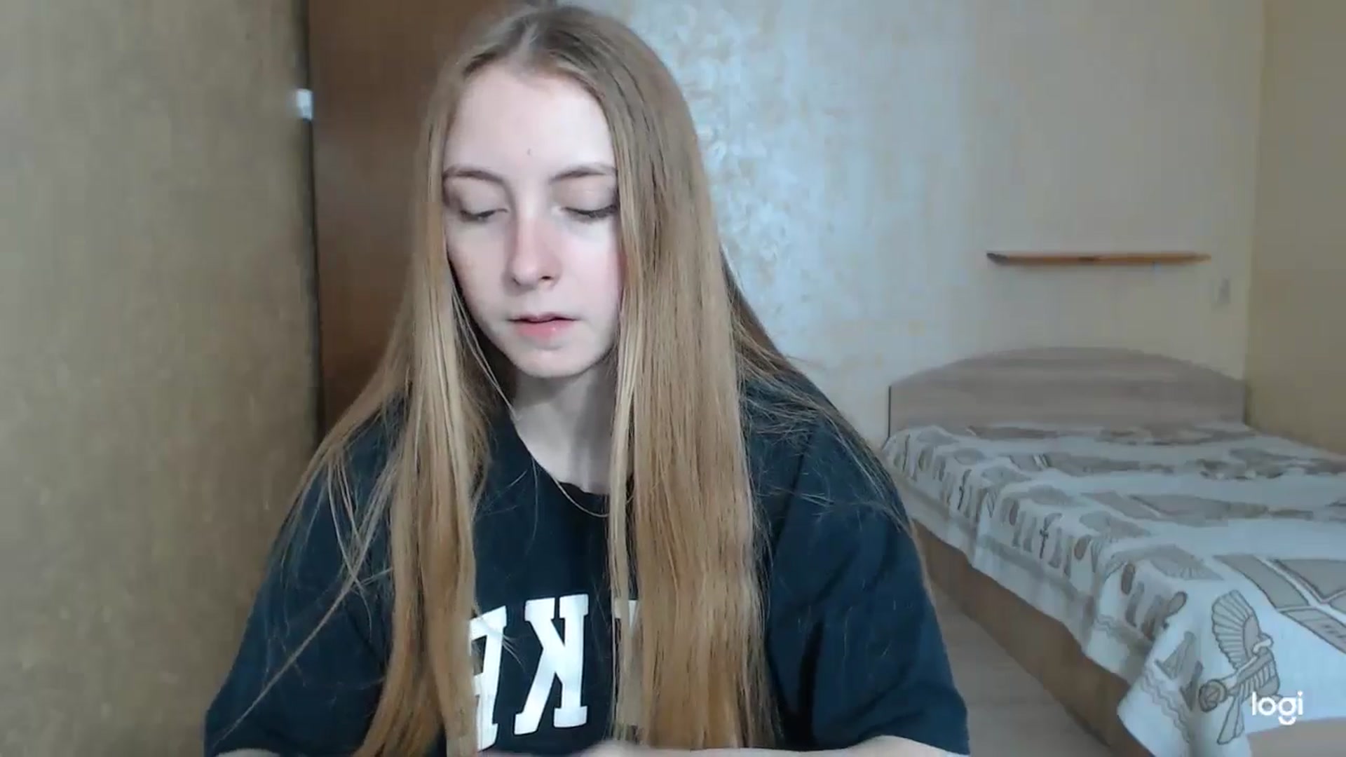 Gallery image thumbnail from LilCutie's myfreecams stream on, 05/04/2024, 15:30 image 5 of 20