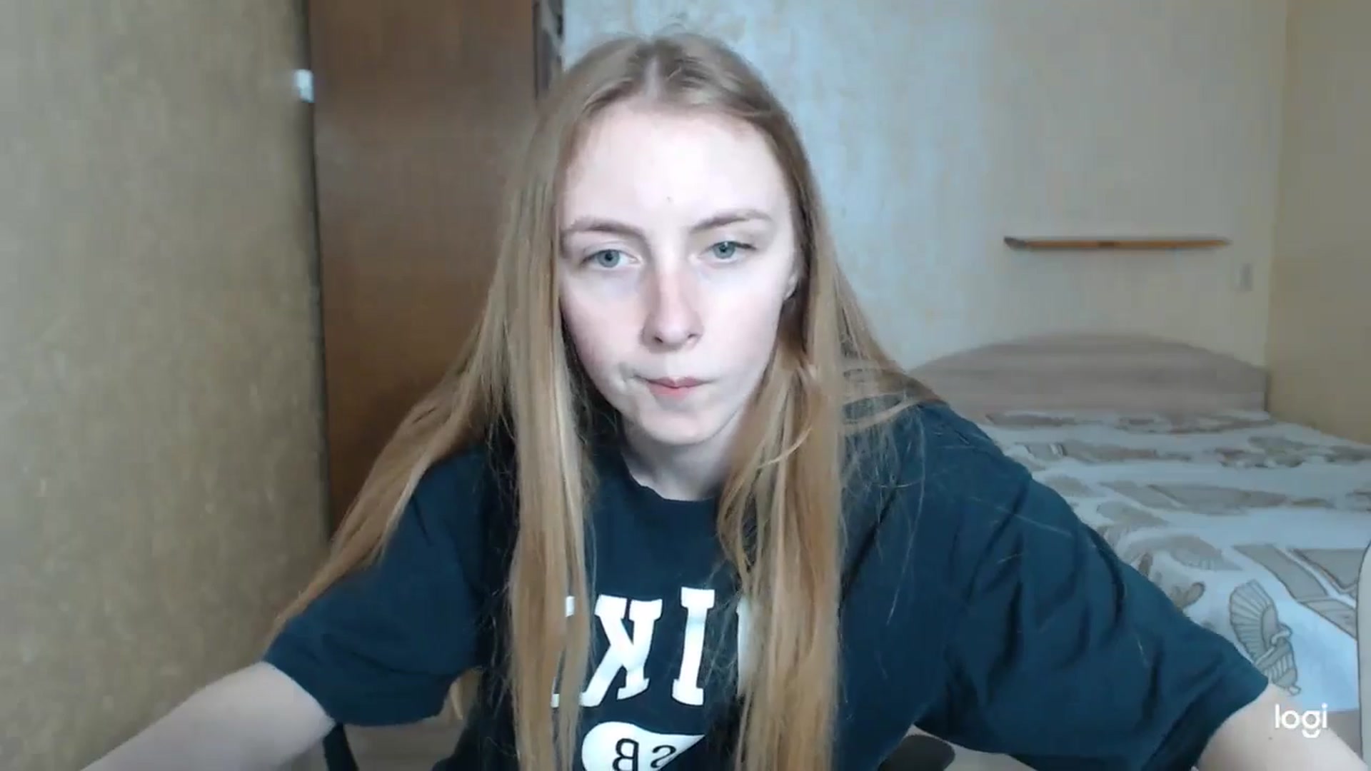 Gallery image thumbnail from LilCutie's myfreecams stream on, 05/04/2024, 16:51 image 4 of 20