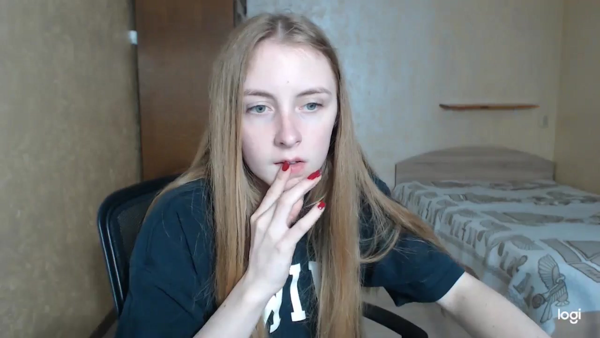 Gallery image thumbnail from LilCutie's myfreecams stream on, 05/04/2024, 16:51 image 15 of 20